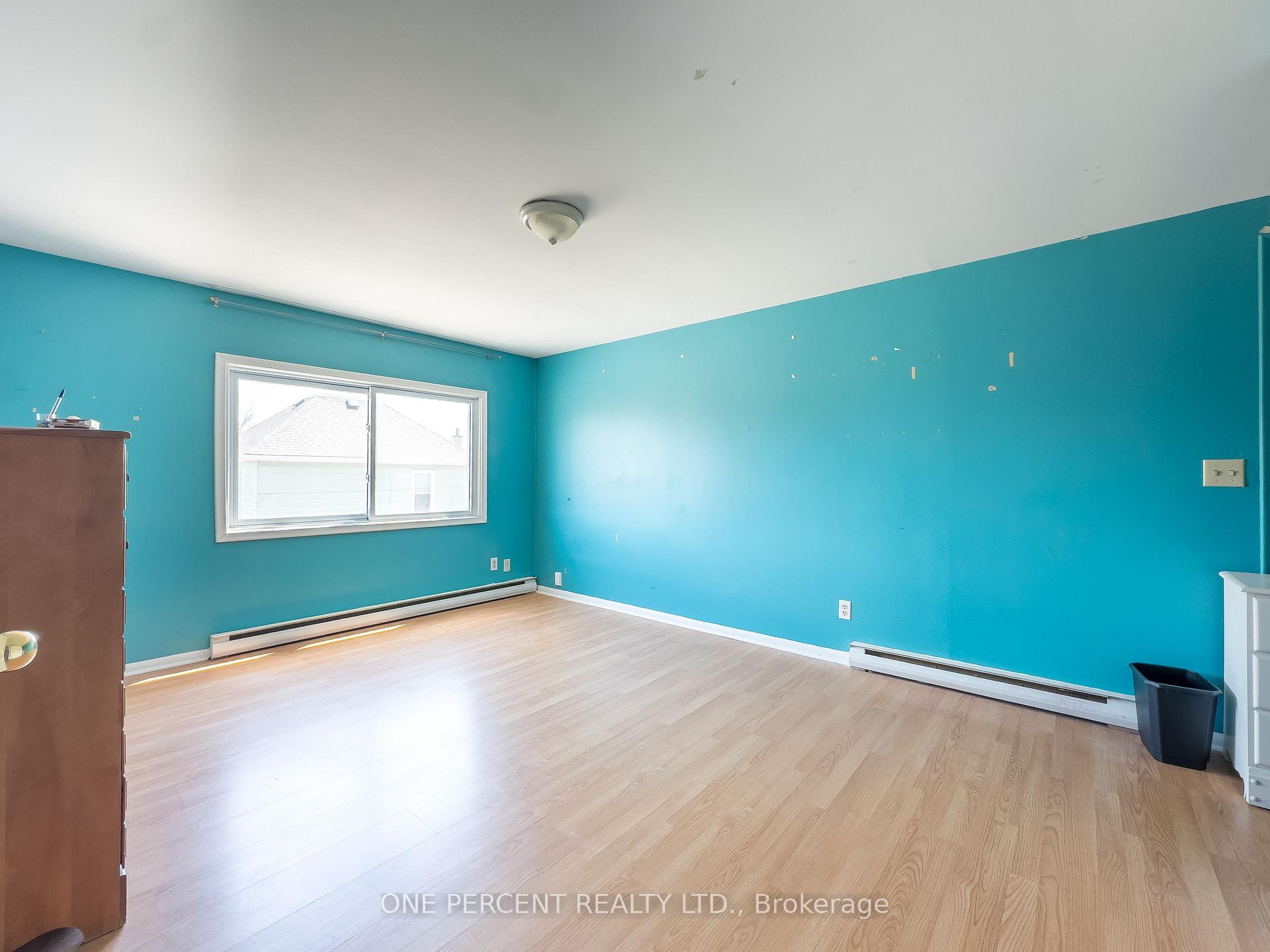 Photo 14 of 138 Chatham Street, Kingston, East of Sir John A. Blvd — HOMEH