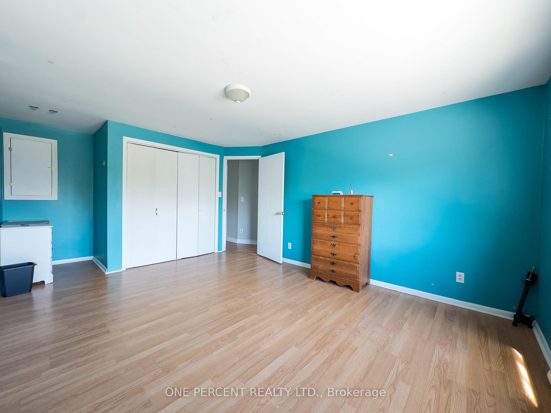 Photo 15 of 138 Chatham Street, Kingston, East of Sir John A. Blvd — HOMEH