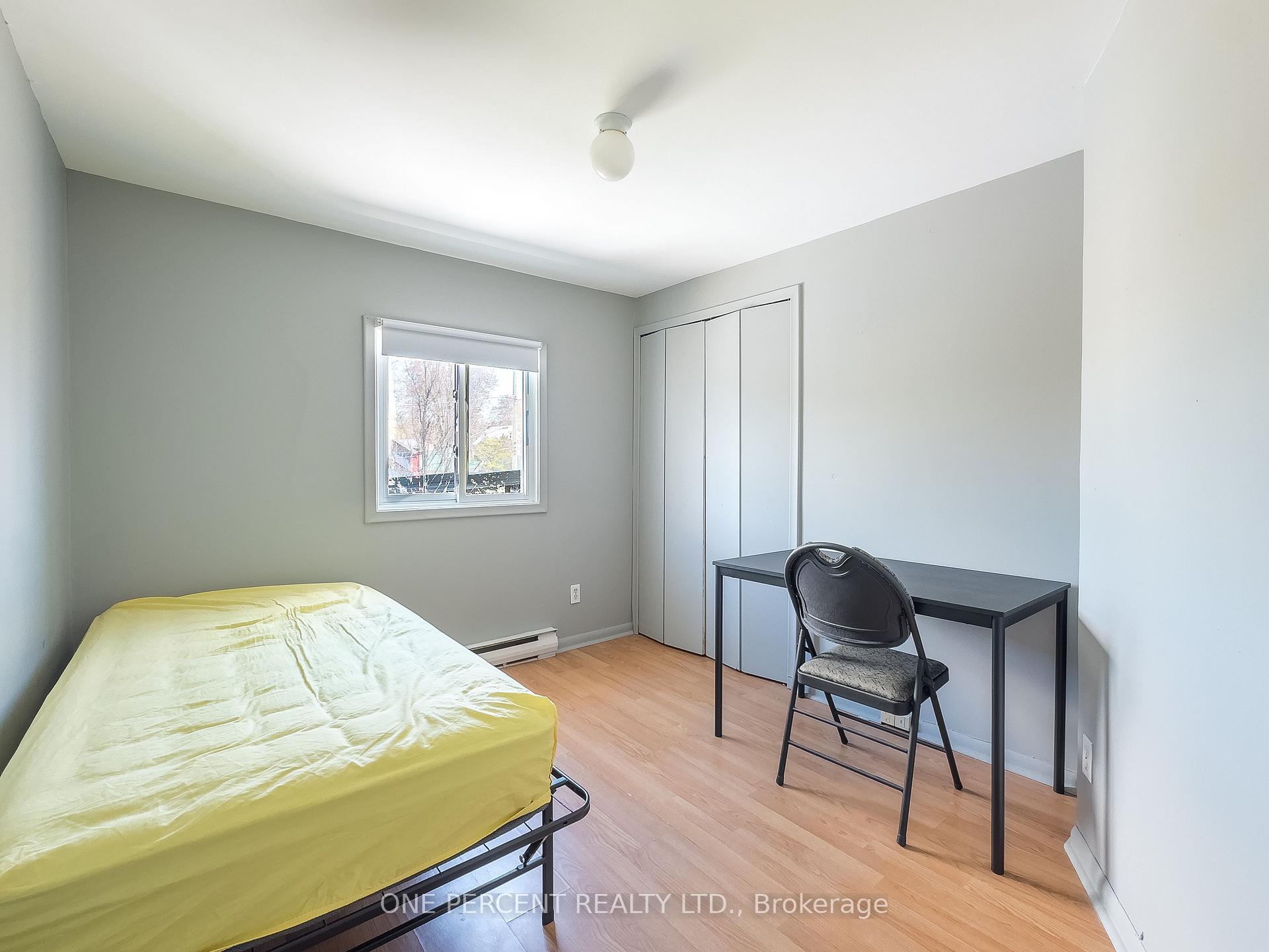 Photo 16 of 138 Chatham Street, Kingston, East of Sir John A. Blvd — HOMEH