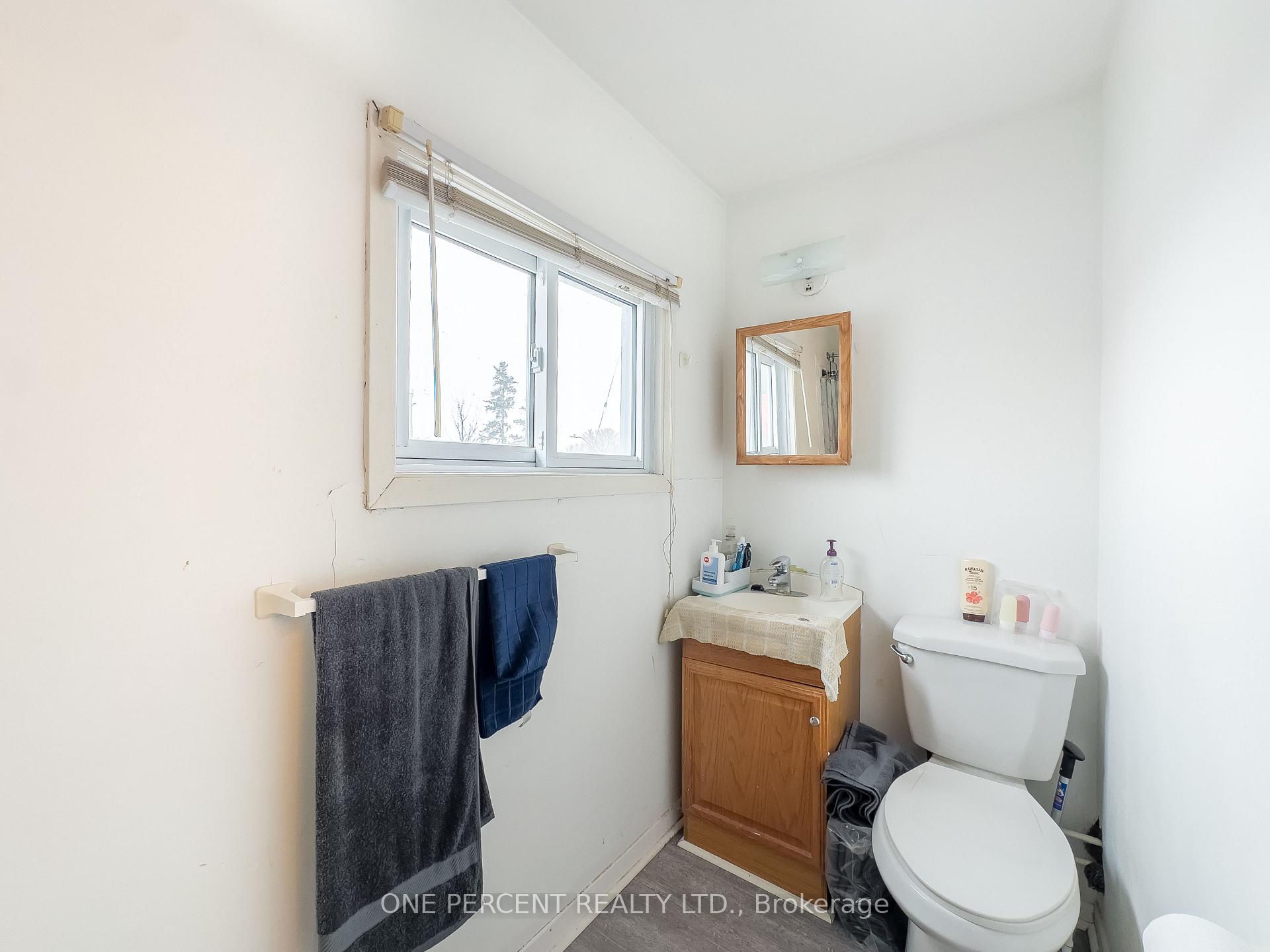Photo 22 of 138 Chatham Street, Kingston, East of Sir John A. Blvd — HOMEH