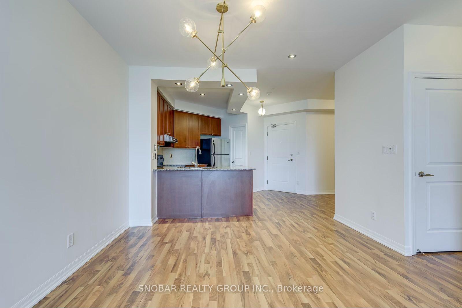 Photo 4 of Unit 415, 245 Dalesford Road SE, Etobicoke, Stonegate-Queensway — HOMEH