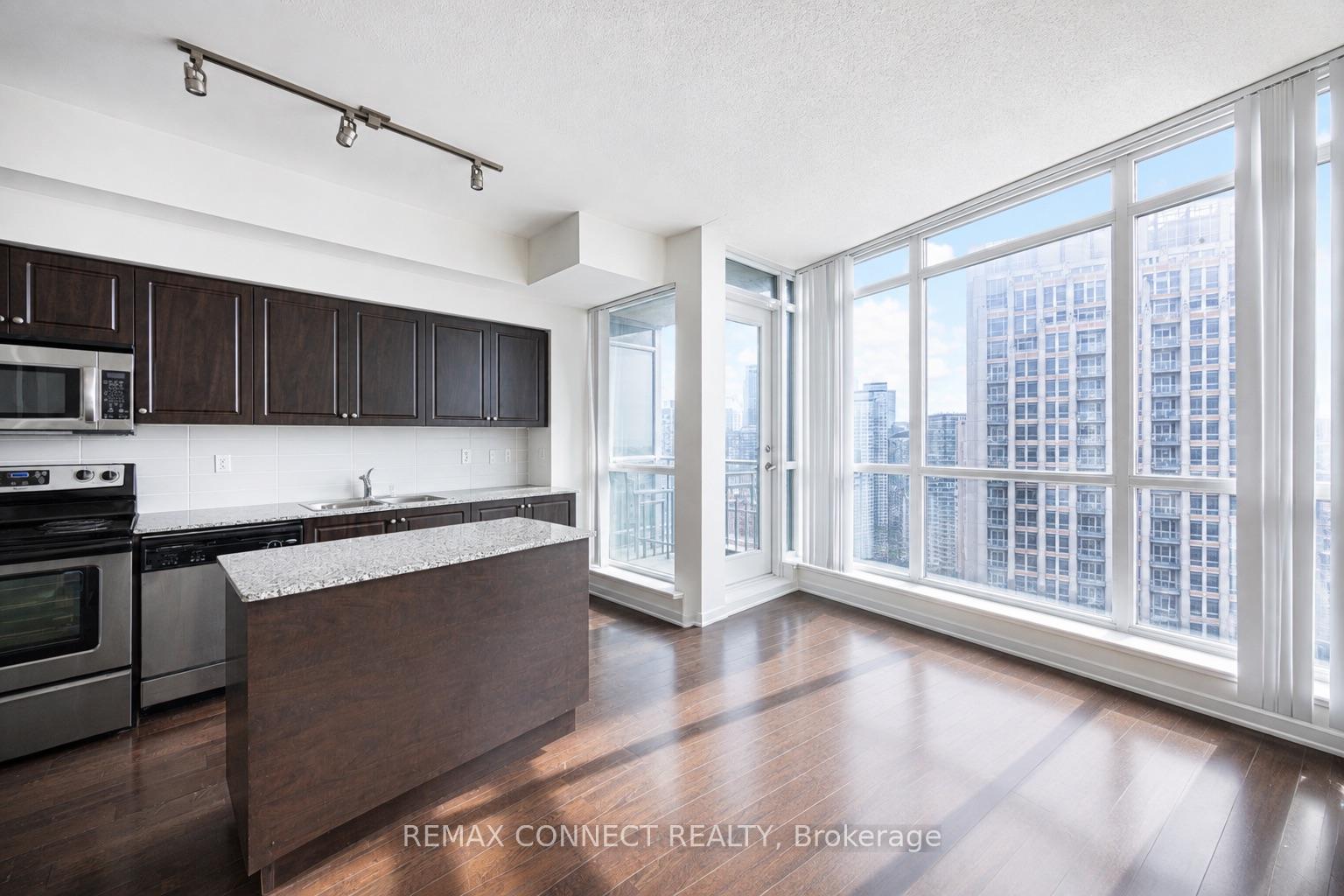 Photo 5 of Unit 3103, 215 Fort York Boulevard, Toronto, Niagara — HOMEH