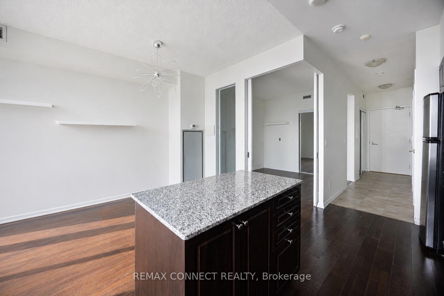 Photo 6 of Unit 3103, 215 Fort York Boulevard, Toronto, Niagara — HOMEH
