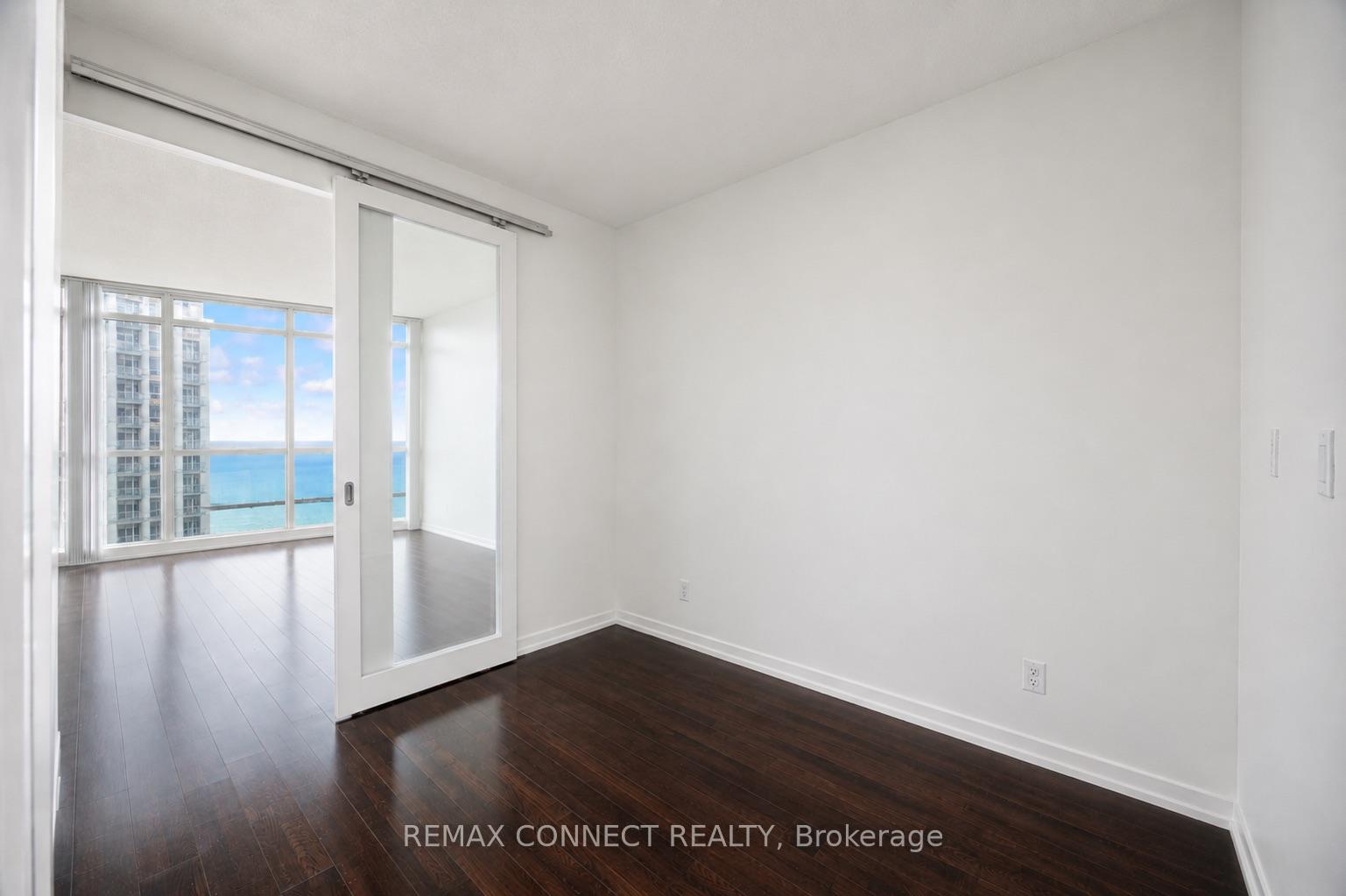 Photo 11 of Unit 3103, 215 Fort York Boulevard, Toronto, Niagara — HOMEH