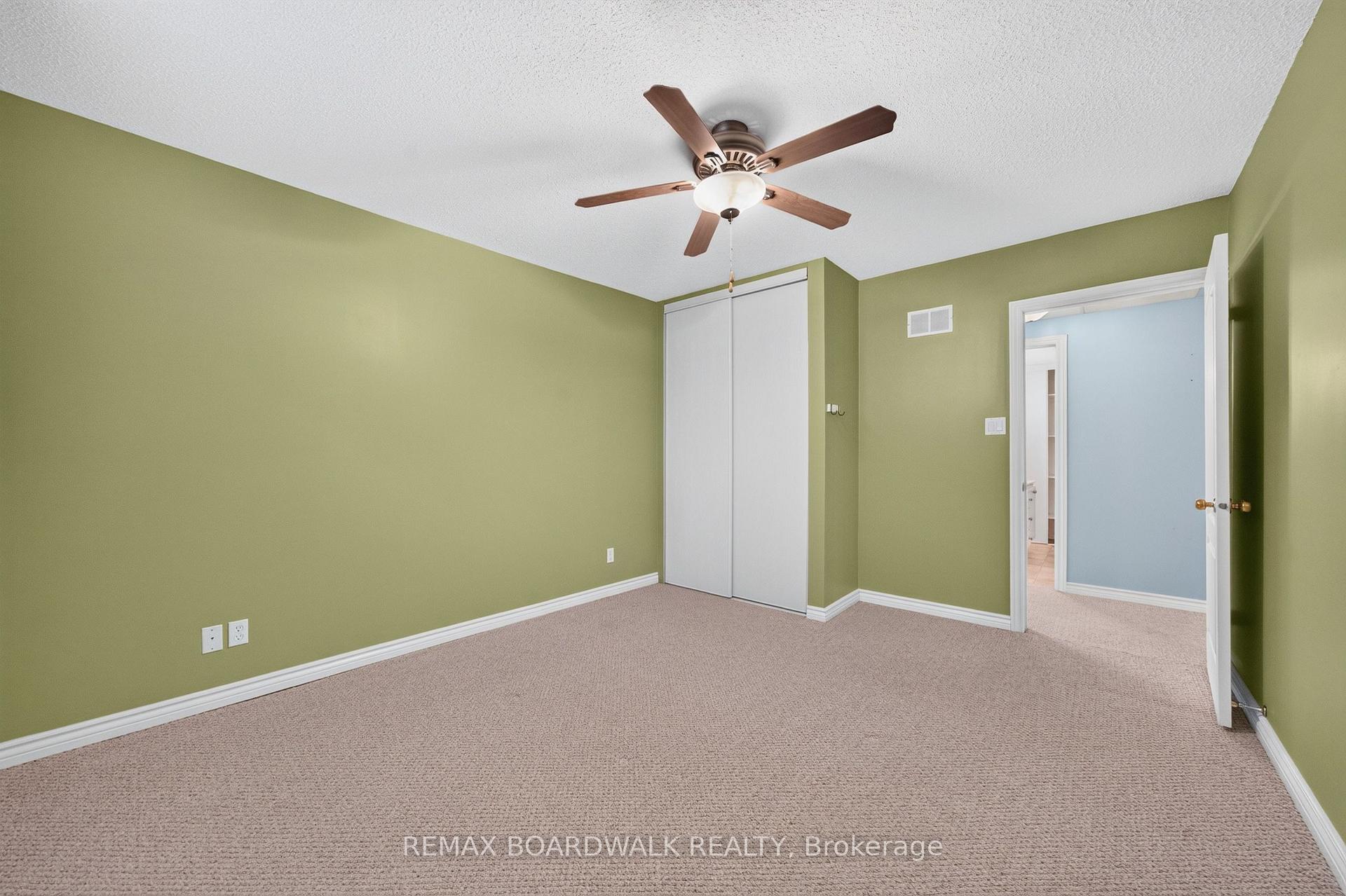 Photo 26 of 22 Burnstead Crescent, Ottawa, Kanata - Emerald Meadows/Trailwest — HOMEH