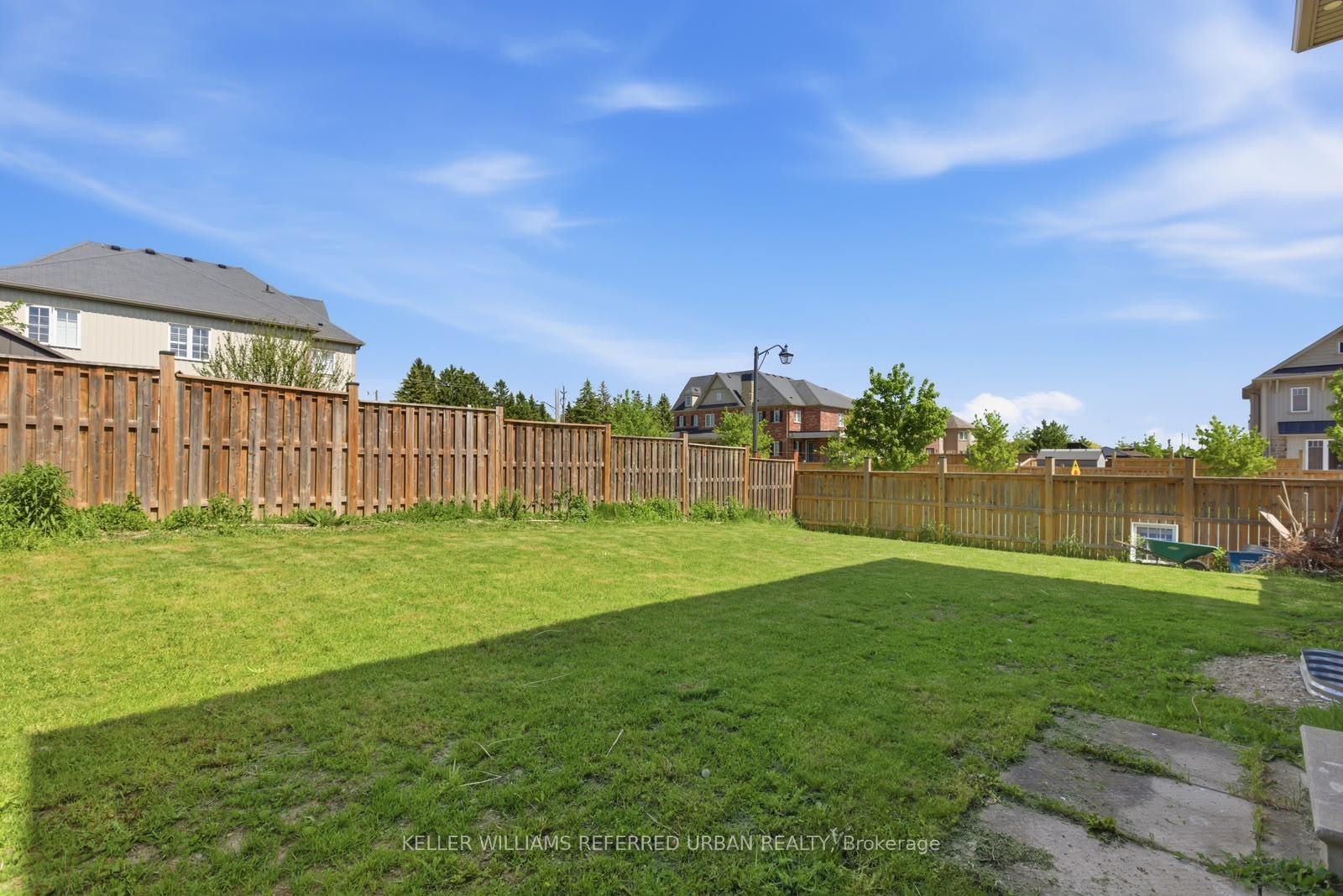 Photo 10 of 14 Andover Drive, Woolwich, Breslau — HOMEH
