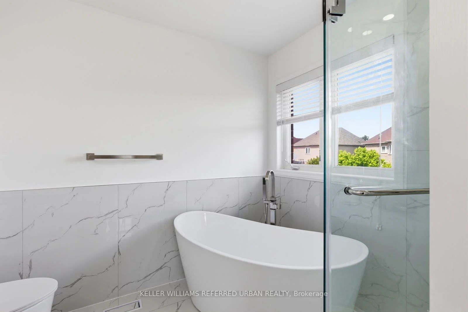 Photo 27 of 14 Andover Drive, Woolwich, Breslau — HOMEH
