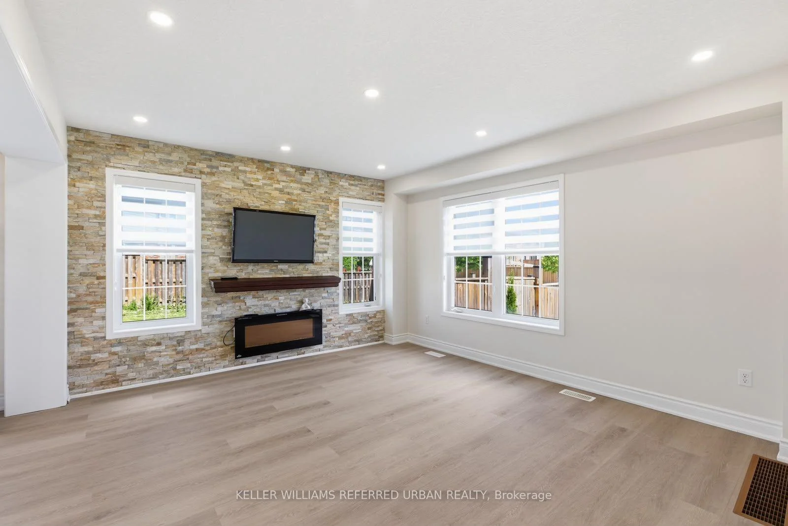 Photo 21 of 14 Andover Drive, Woolwich, Breslau — HOMEH