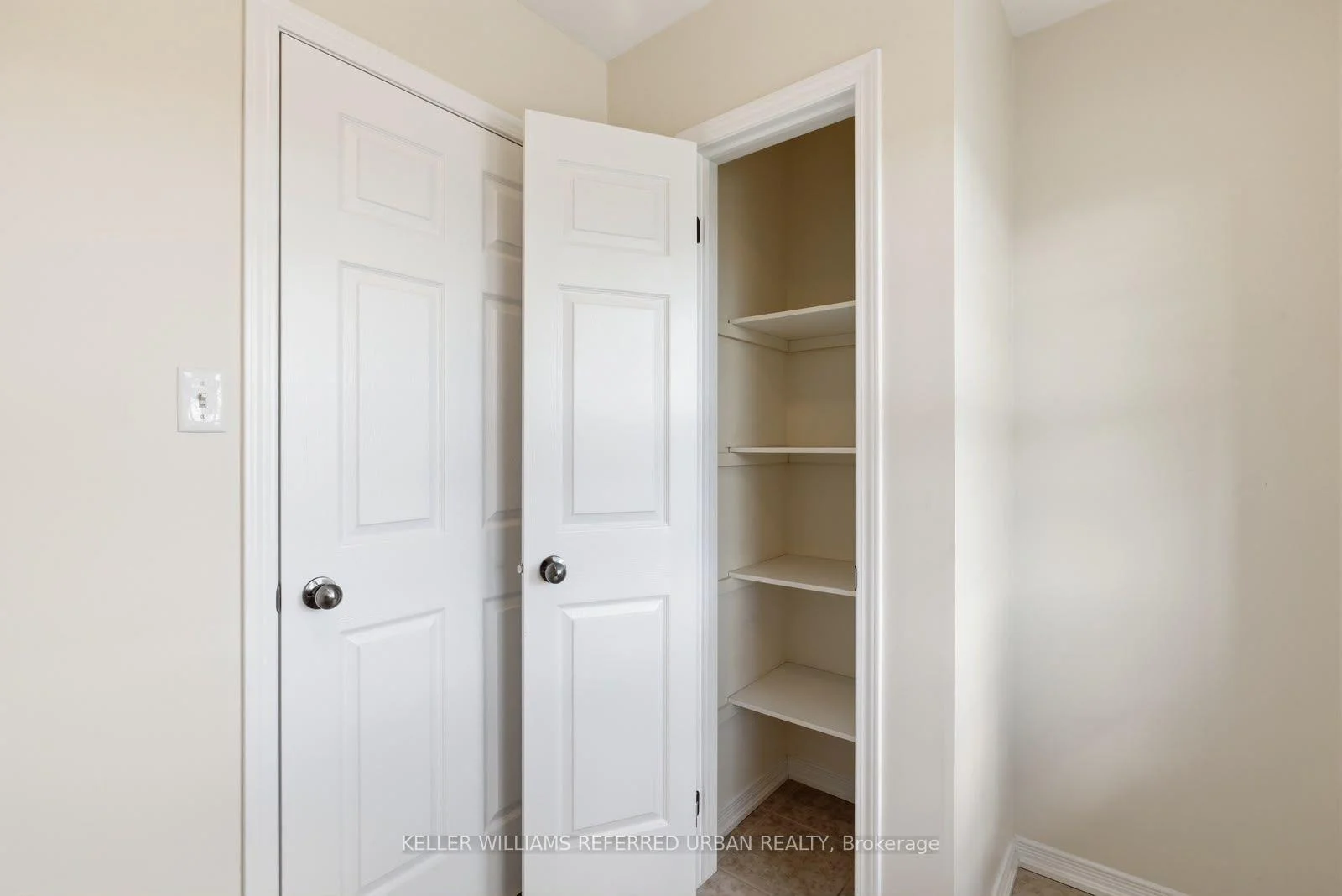 Photo 37 of 14 Andover Drive, Woolwich, Breslau — HOMEH