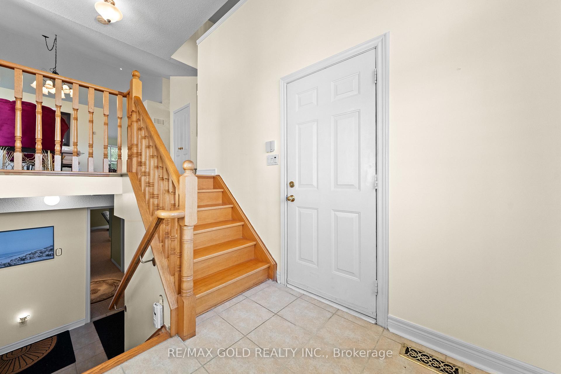 Photo 9 of 26 Highwood Road, Brampton, Snelgrove — HOMEH