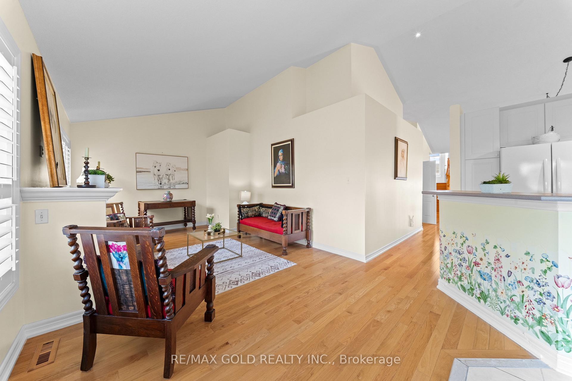 Photo 19 of 26 Highwood Road, Brampton, Snelgrove — HOMEH