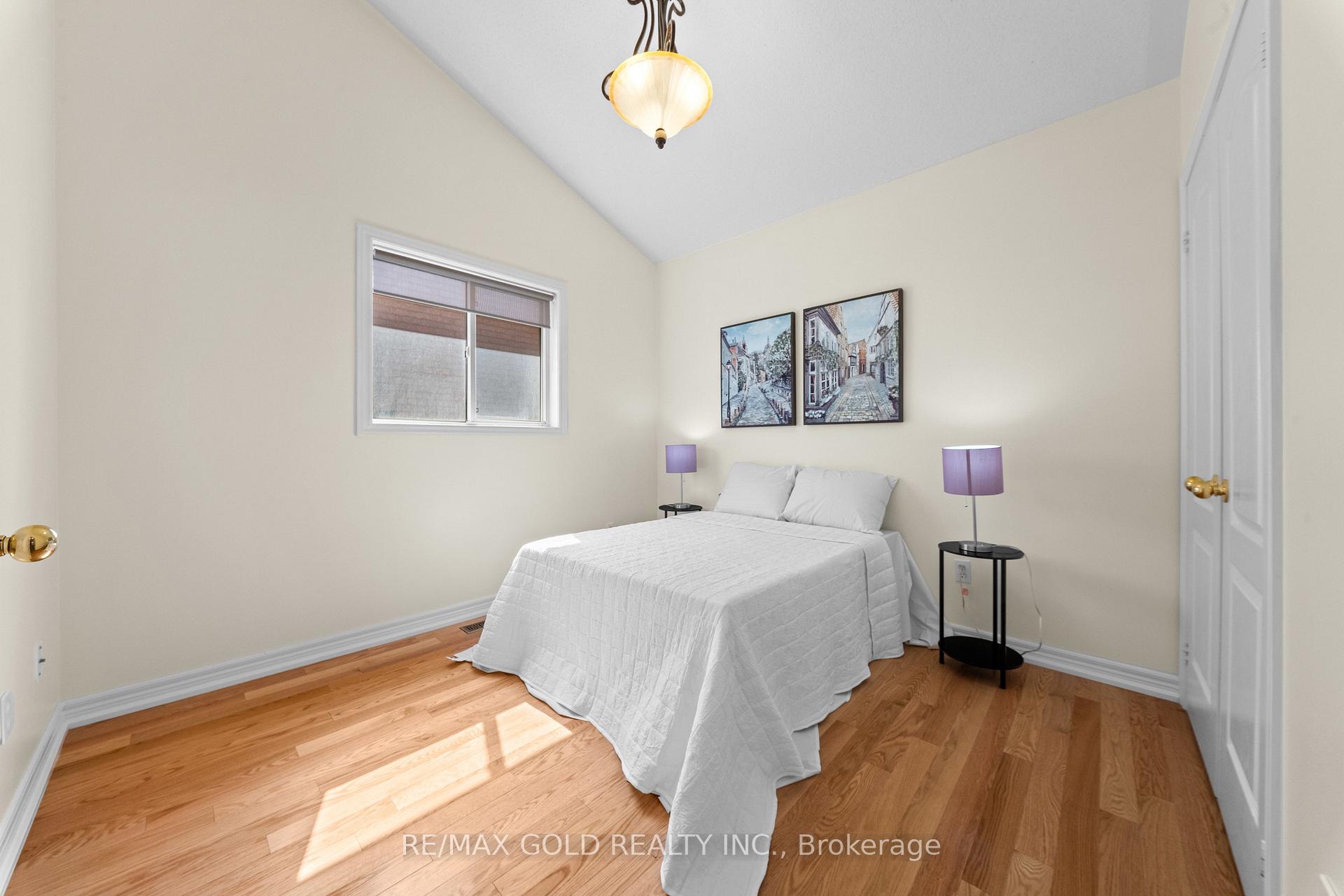 Photo 33 of 26 Highwood Road, Brampton, Snelgrove — HOMEH