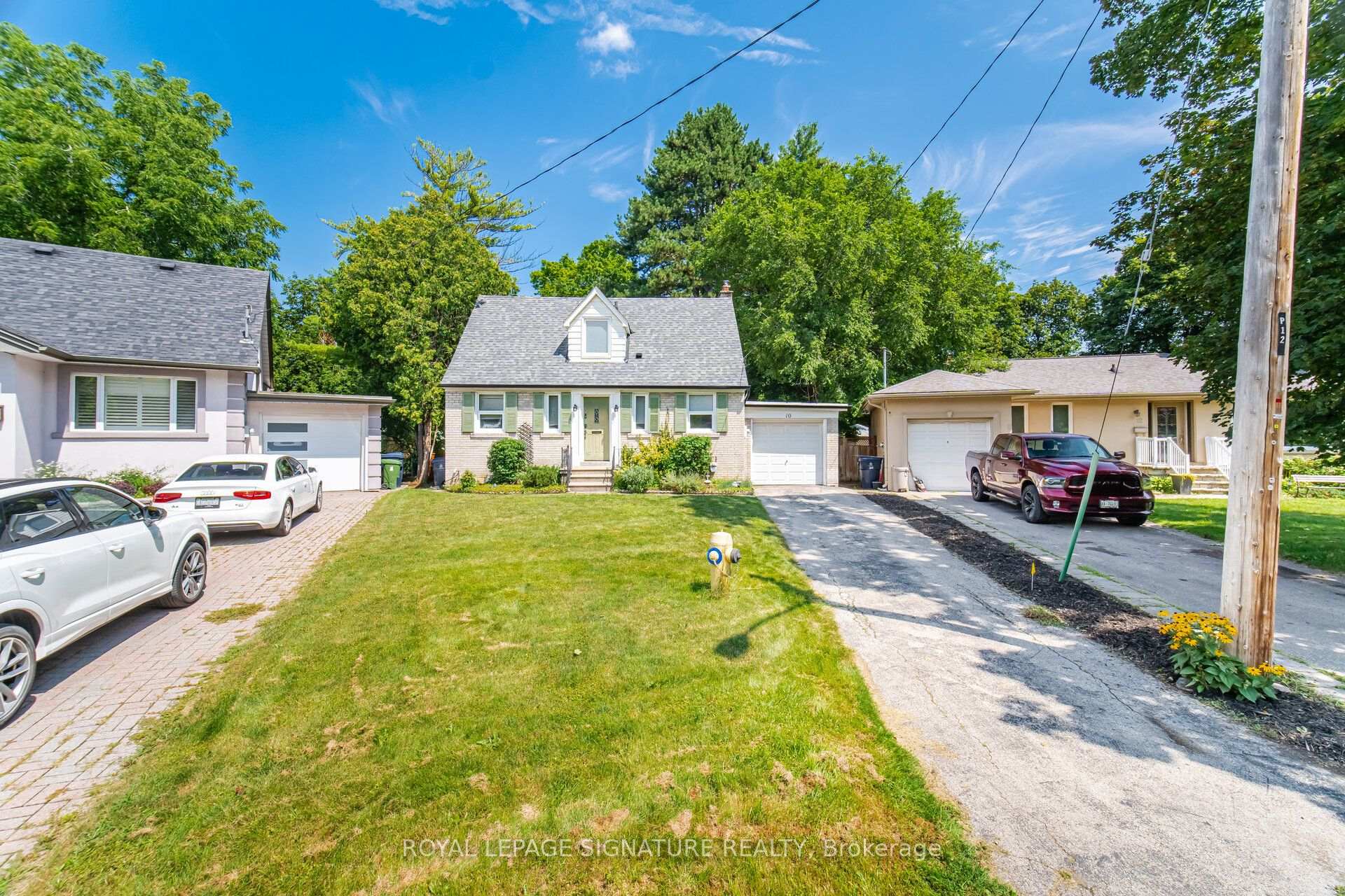 Photo 3 of 10 Elmview Court, Etobicoke, Kingsway South — HOMEH