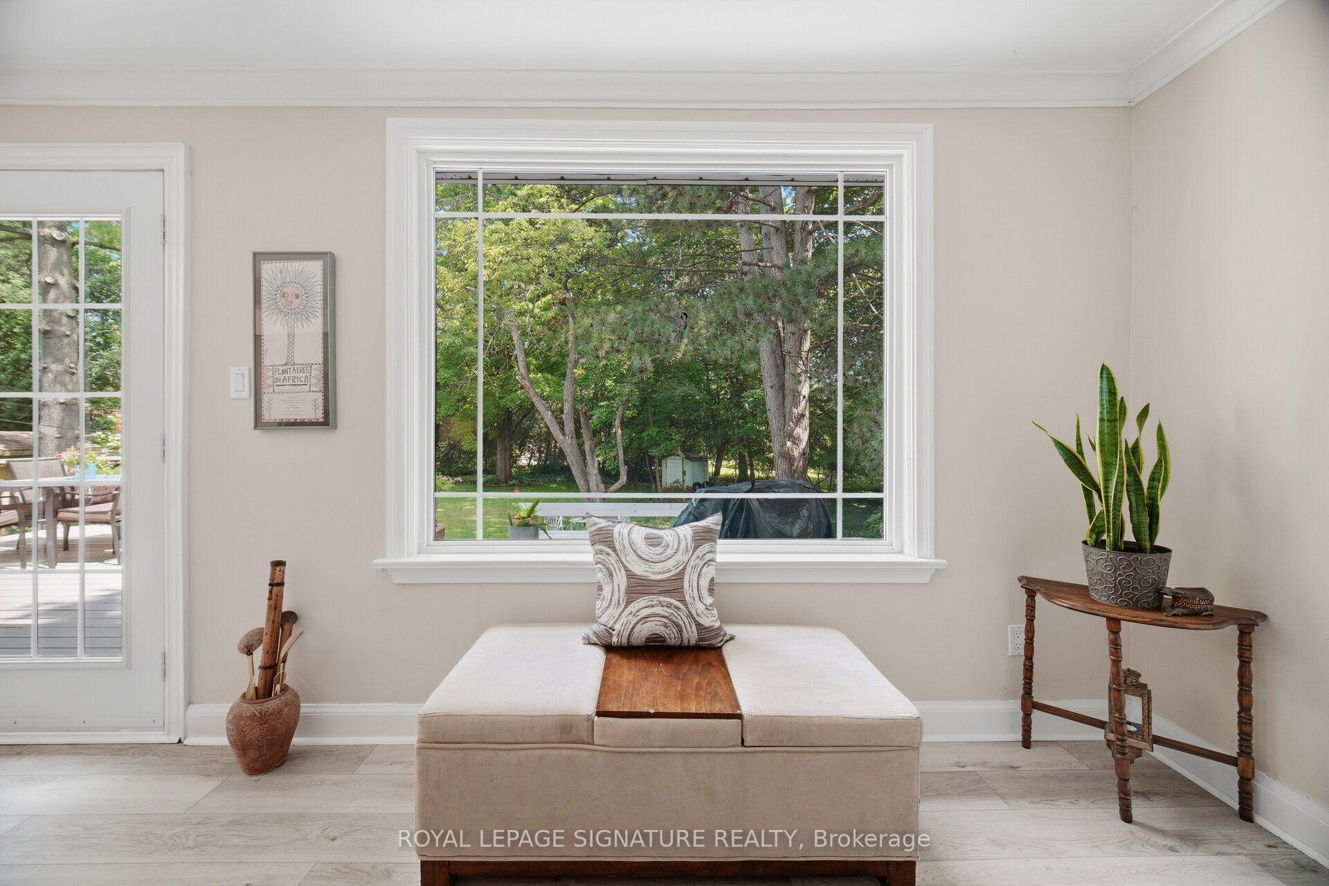 Photo 9 of 10 Elmview Court, Etobicoke, Kingsway South — HOMEH