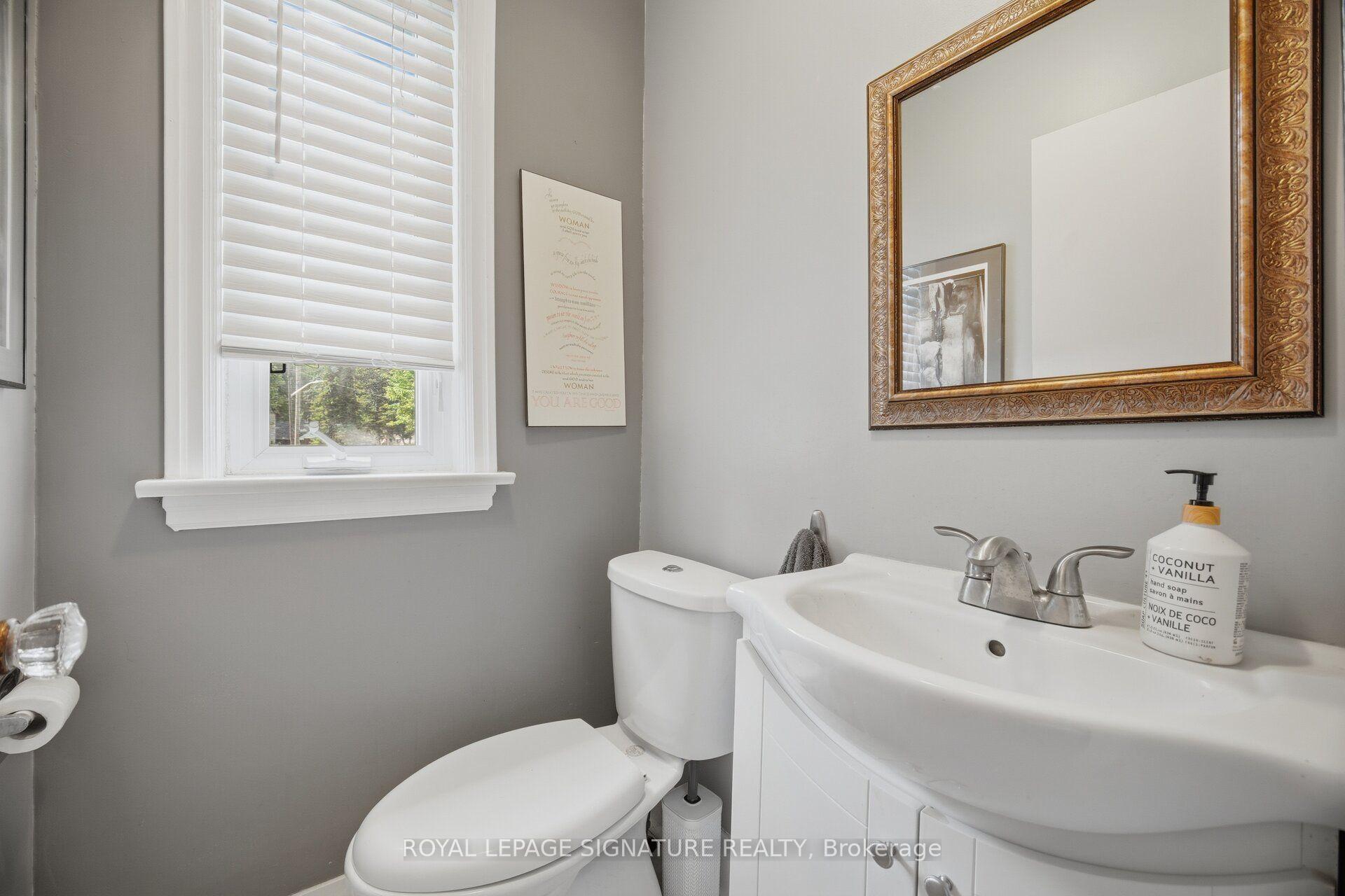 Photo 22 of 10 Elmview Court, Etobicoke, Kingsway South — HOMEH