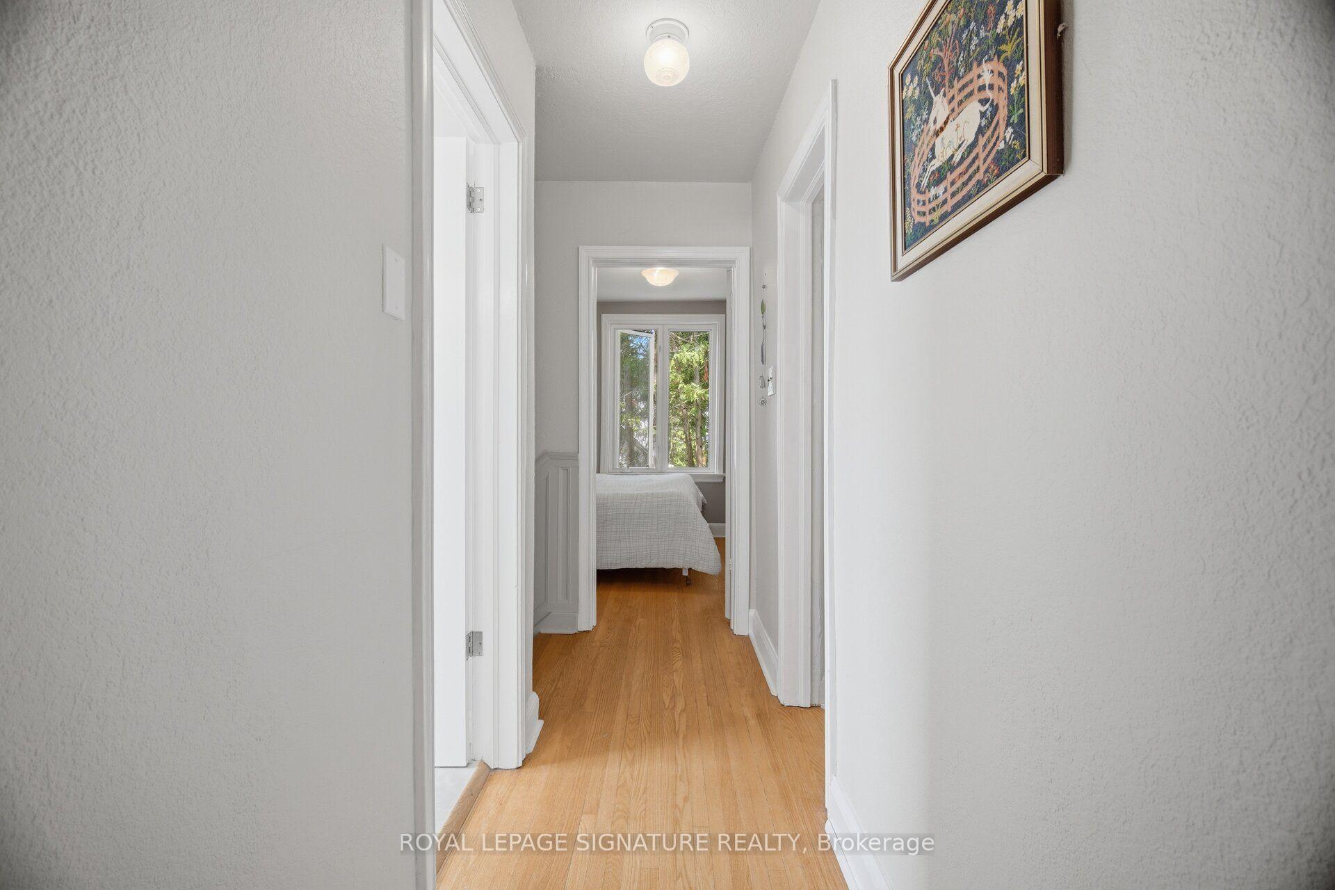 Photo 28 of 10 Elmview Court, Etobicoke, Kingsway South — HOMEH