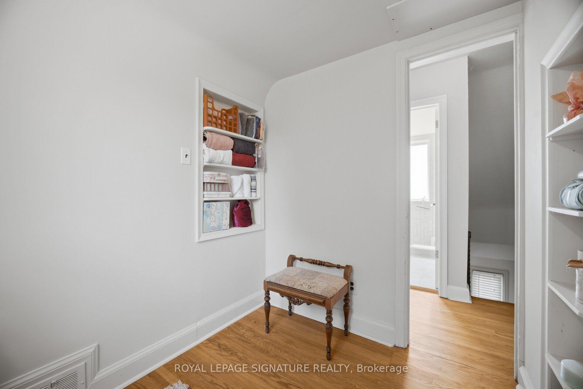 Photo 33 of 10 Elmview Court, Etobicoke, Kingsway South — HOMEH