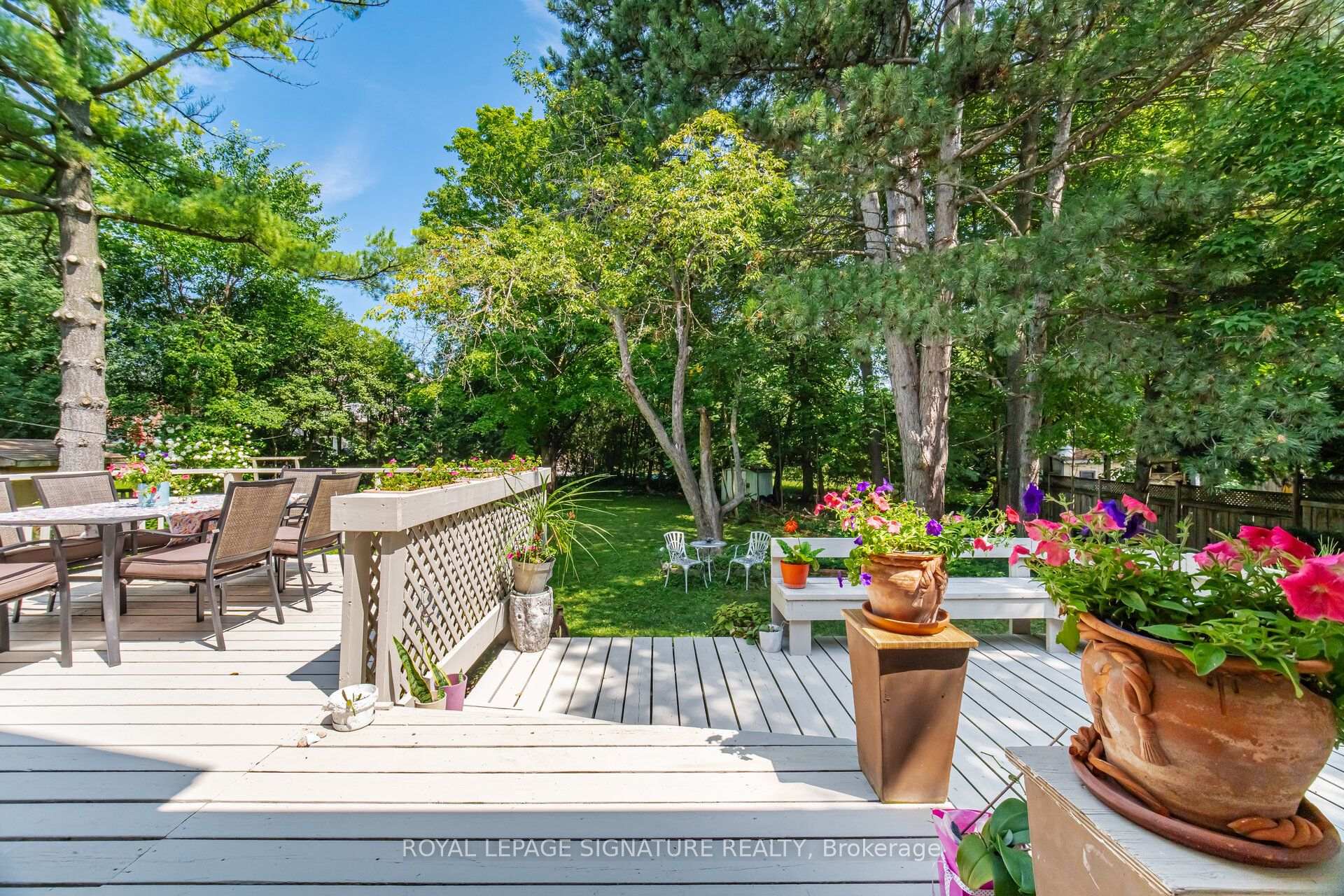 Photo 40 of 10 Elmview Court, Etobicoke, Kingsway South — HOMEH