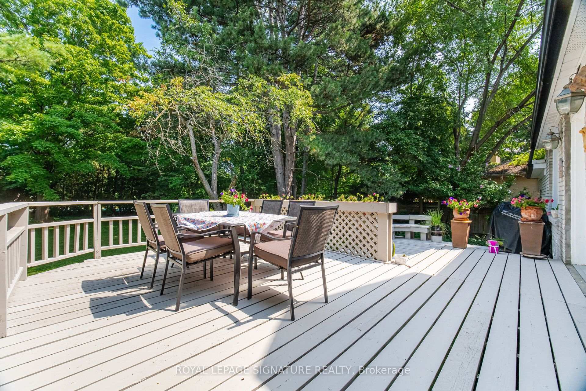 Photo 43 of 10 Elmview Court, Etobicoke, Kingsway South — HOMEH
