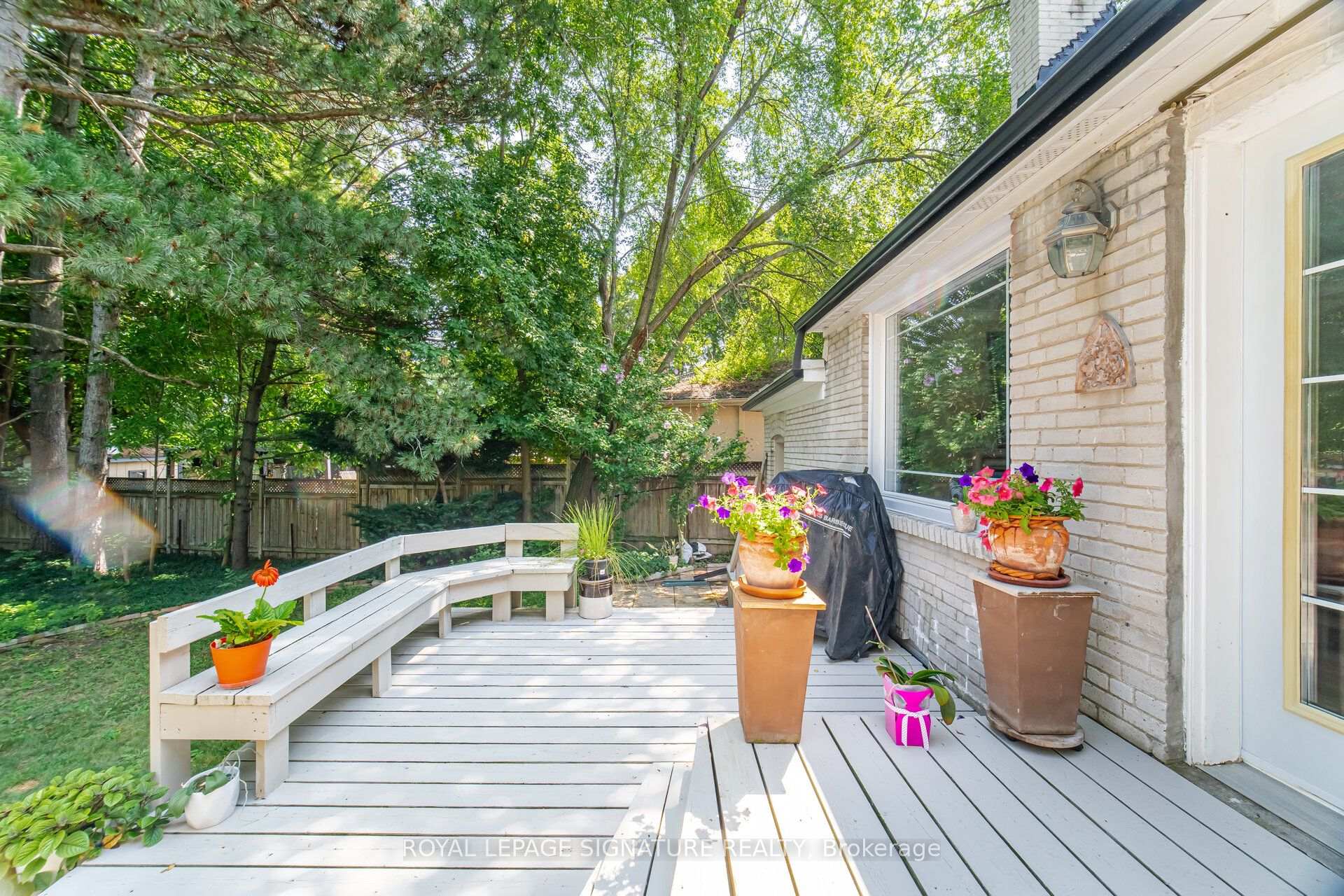 Photo 44 of 10 Elmview Court, Etobicoke, Kingsway South — HOMEH
