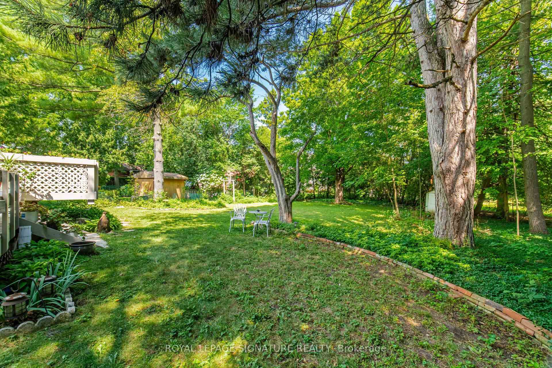 Photo 47 of 10 Elmview Court, Etobicoke, Kingsway South — HOMEH