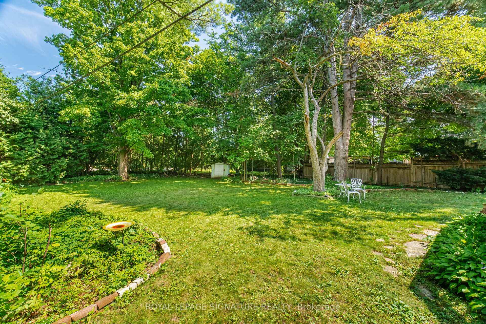 Photo 48 of 10 Elmview Court, Etobicoke, Kingsway South — HOMEH