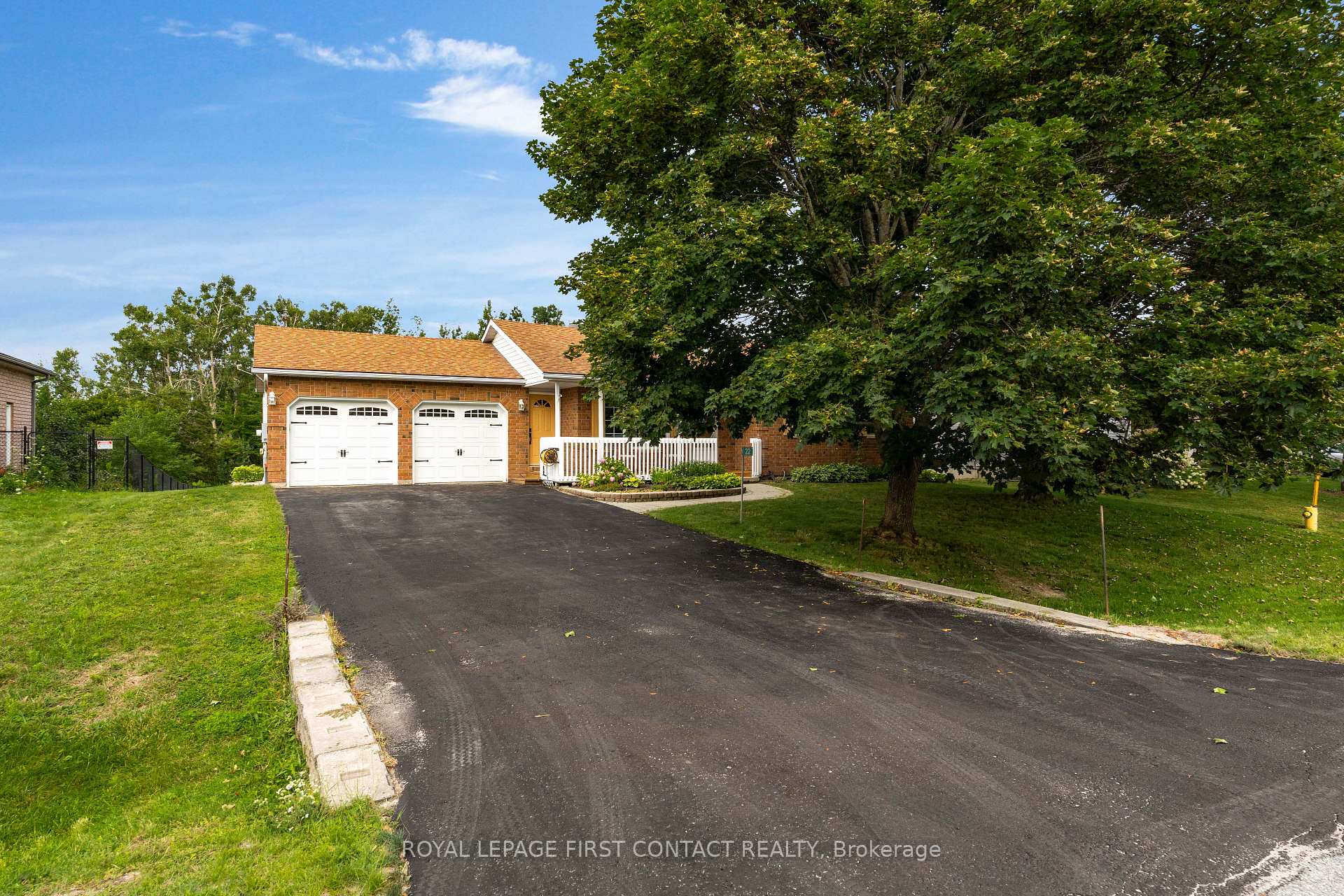 Photo 3 of 22 Procee Circle, Oro-Medonte, Craighurst — HOMEH