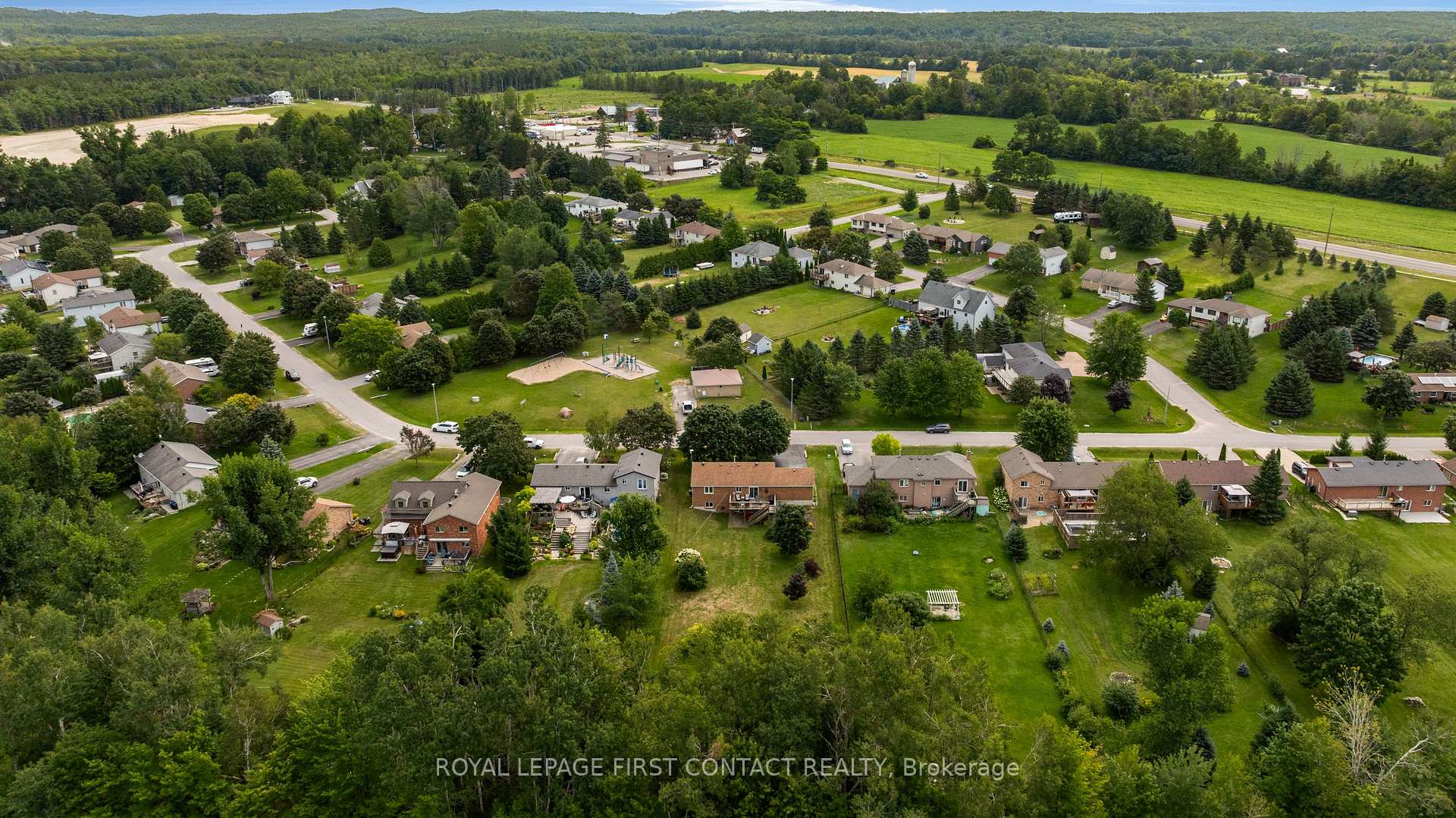 Photo 39 of 22 Procee Circle, Oro-Medonte, Craighurst — HOMEH