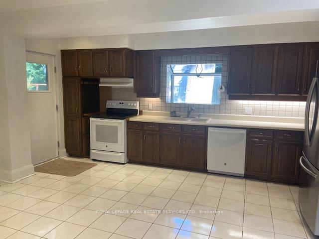 Photo 3 of 14 Birchview Boulevard, Etobicoke, Kingsway South — HOMEH