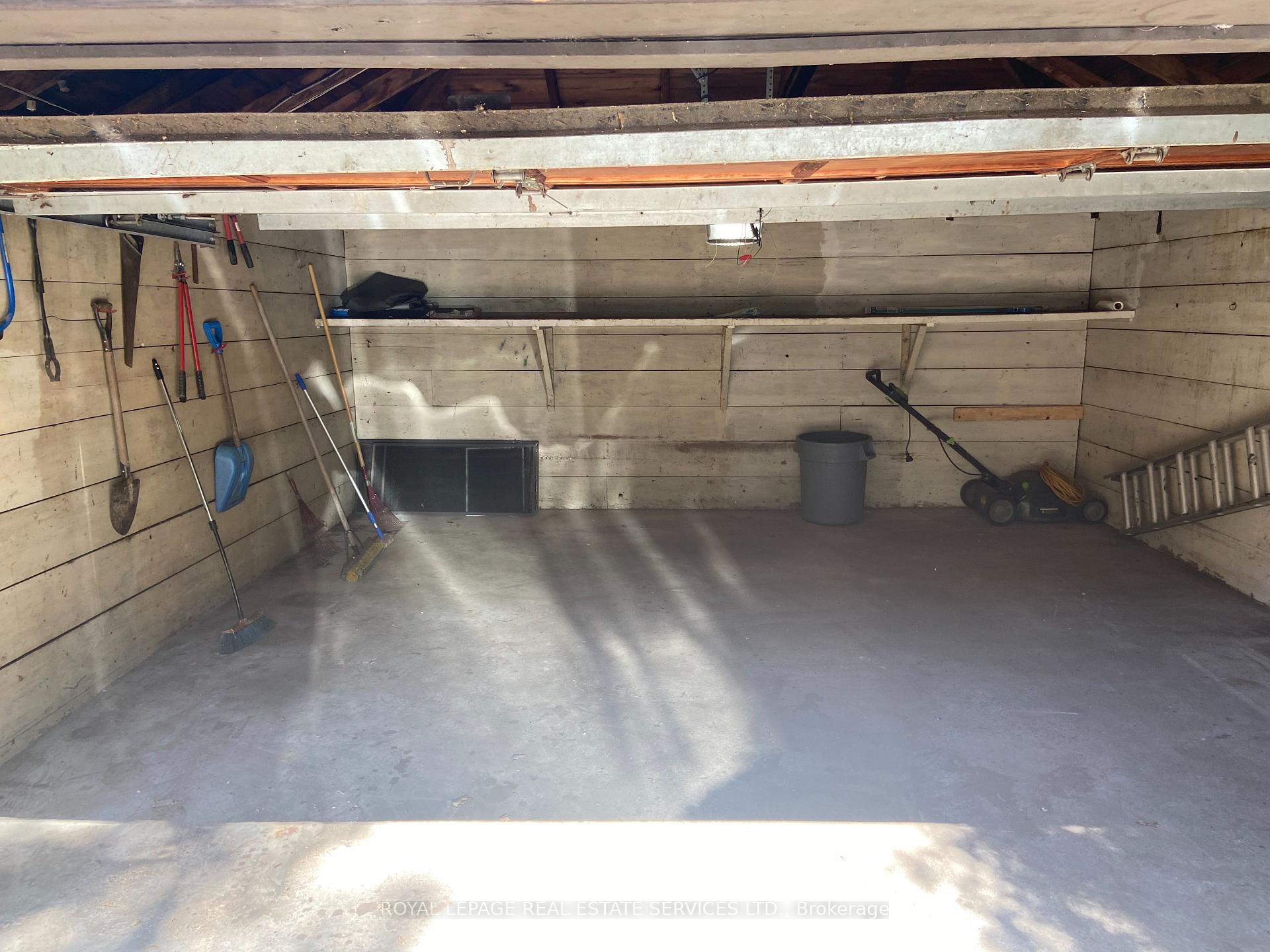 Photo 32 of 14 Birchview Boulevard, Etobicoke, Kingsway South — HOMEH