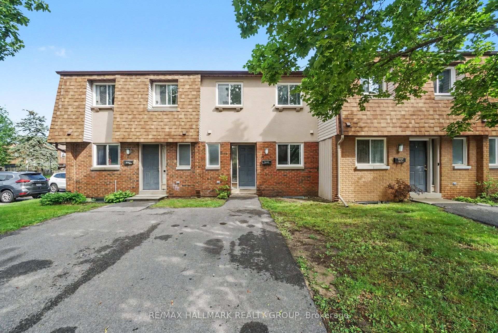 Photo 3 of Unit 101, 3045 Olympic Way, Ottawa, Blossom Park/Leitrim — HOMEH