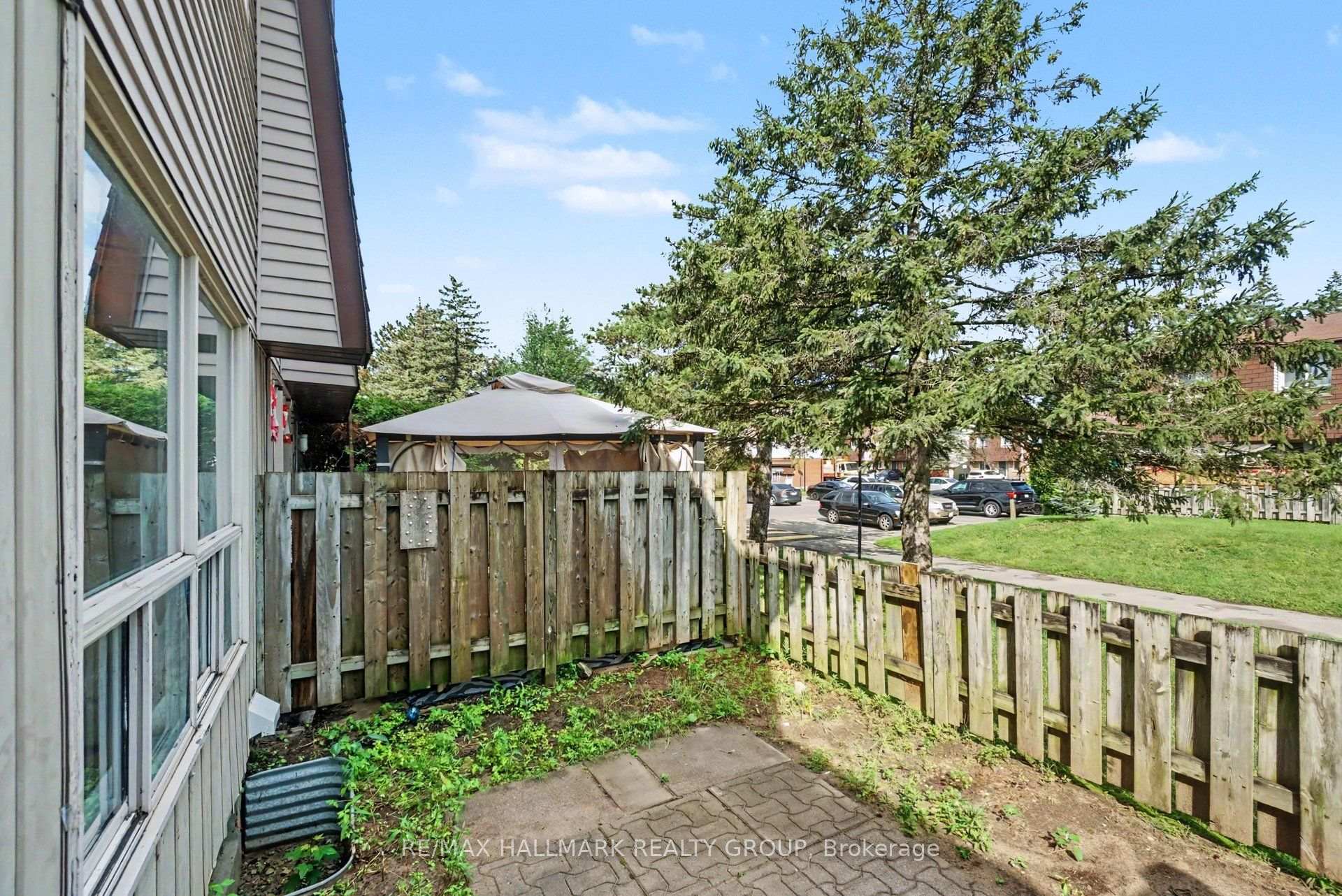 Photo 59 of Unit 101, 3045 Olympic Way, Ottawa, Blossom Park/Leitrim — HOMEH