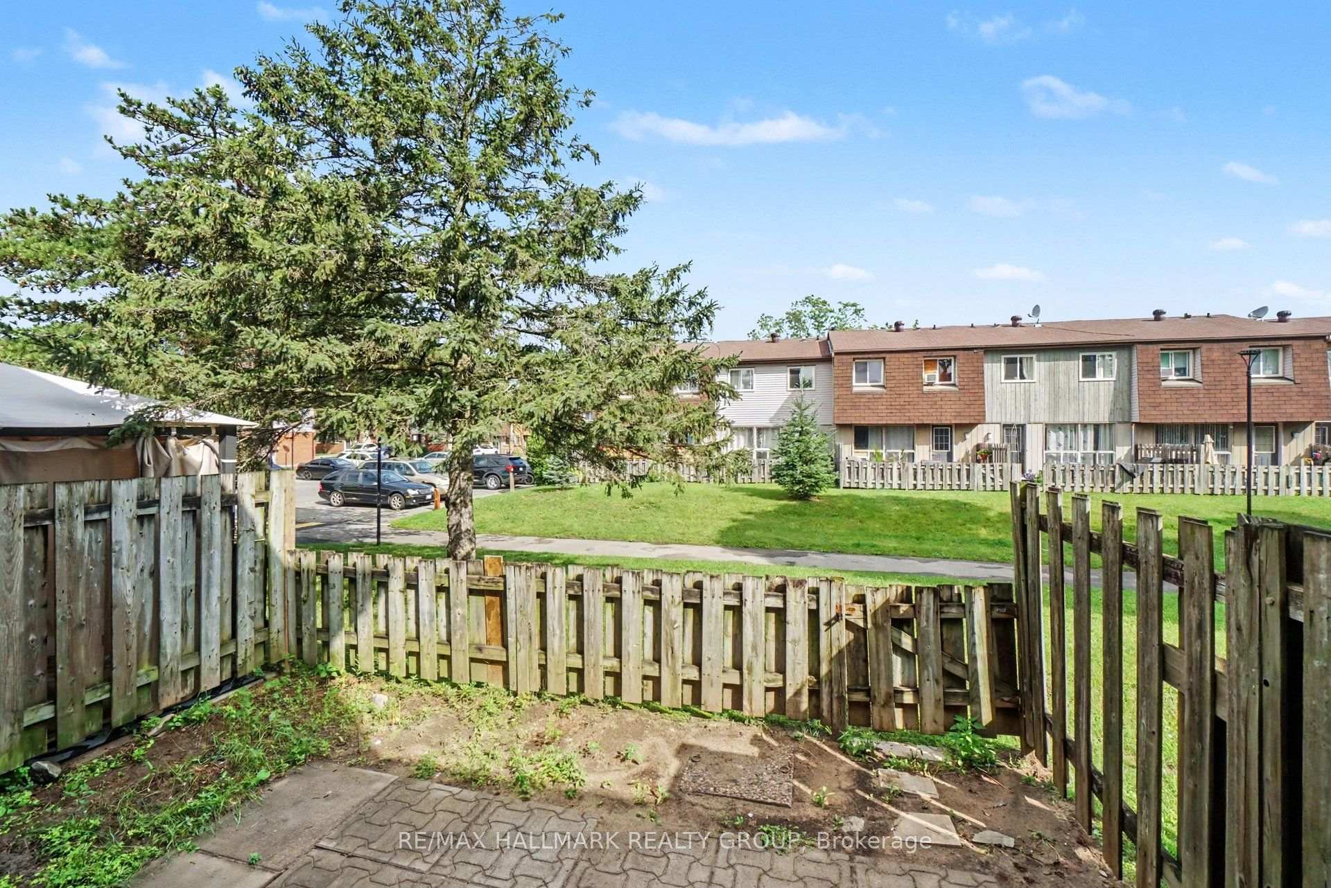 Photo 60 of Unit 101, 3045 Olympic Way, Ottawa, Blossom Park/Leitrim — HOMEH