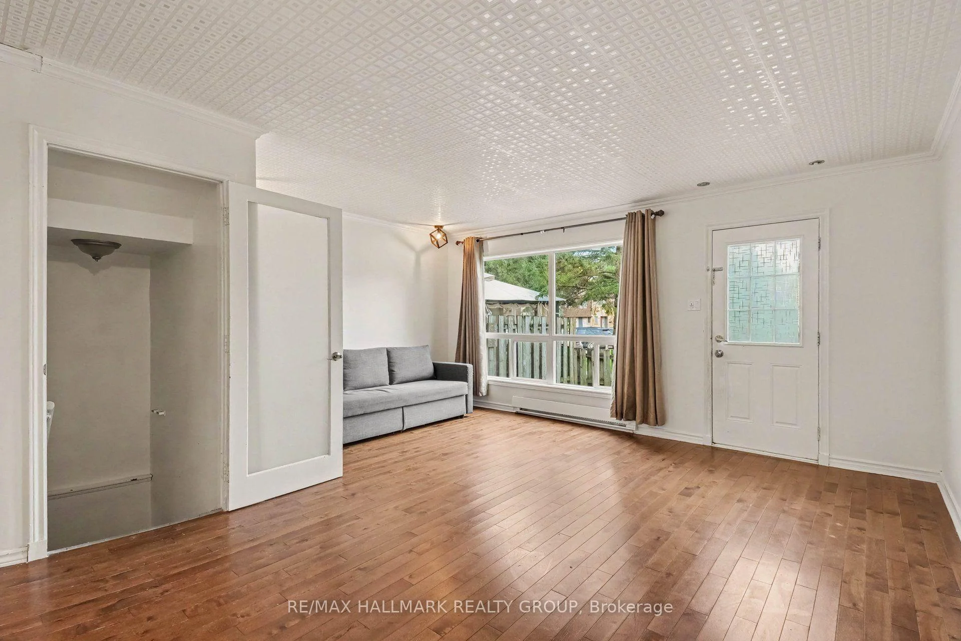 Photo 8 of Unit 101, 3045 Olympic Way, Ottawa, Blossom Park/Leitrim — HOMEH