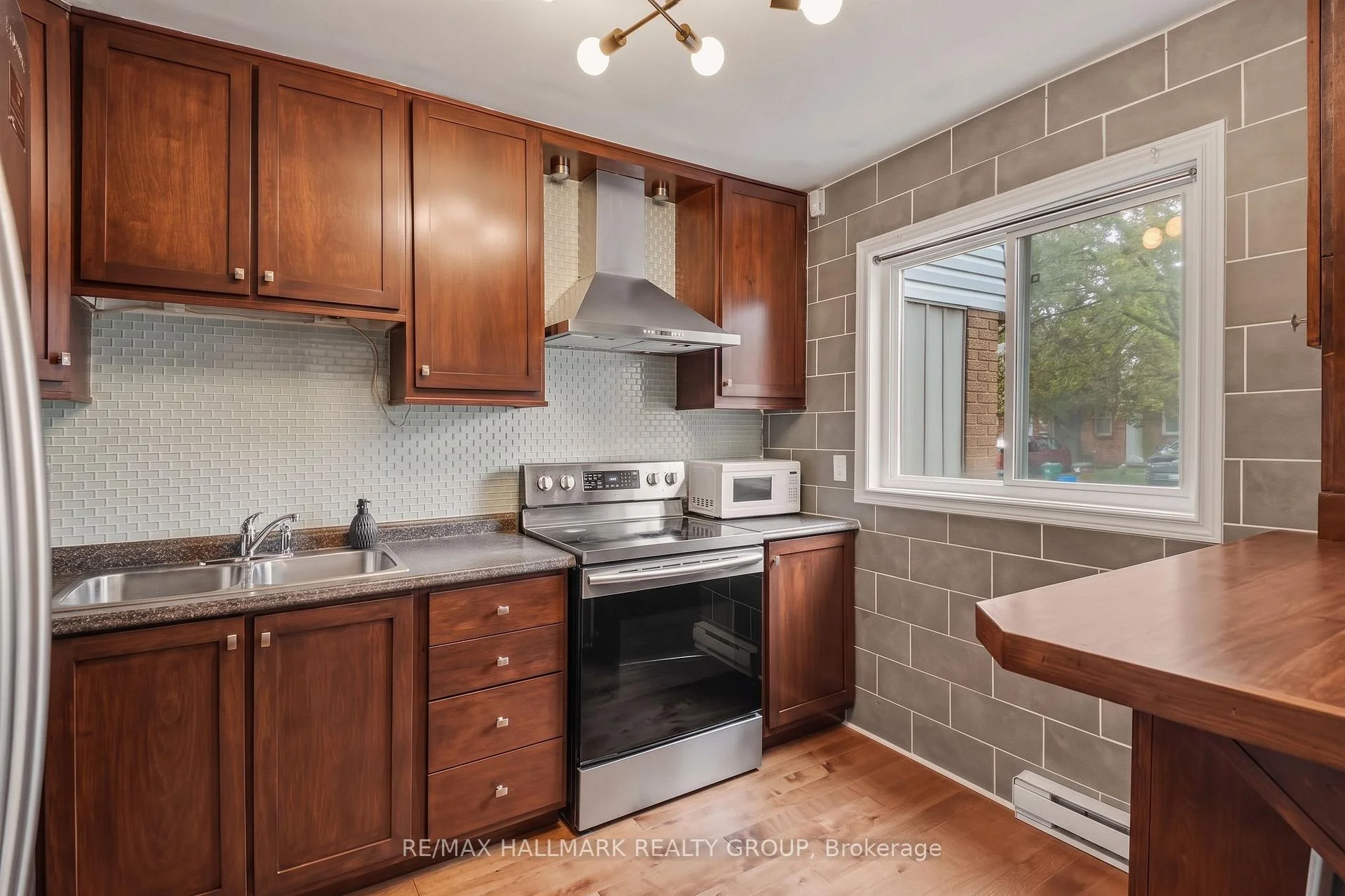 Photo 14 of Unit 101, 3045 Olympic Way, Ottawa, Blossom Park/Leitrim — HOMEH