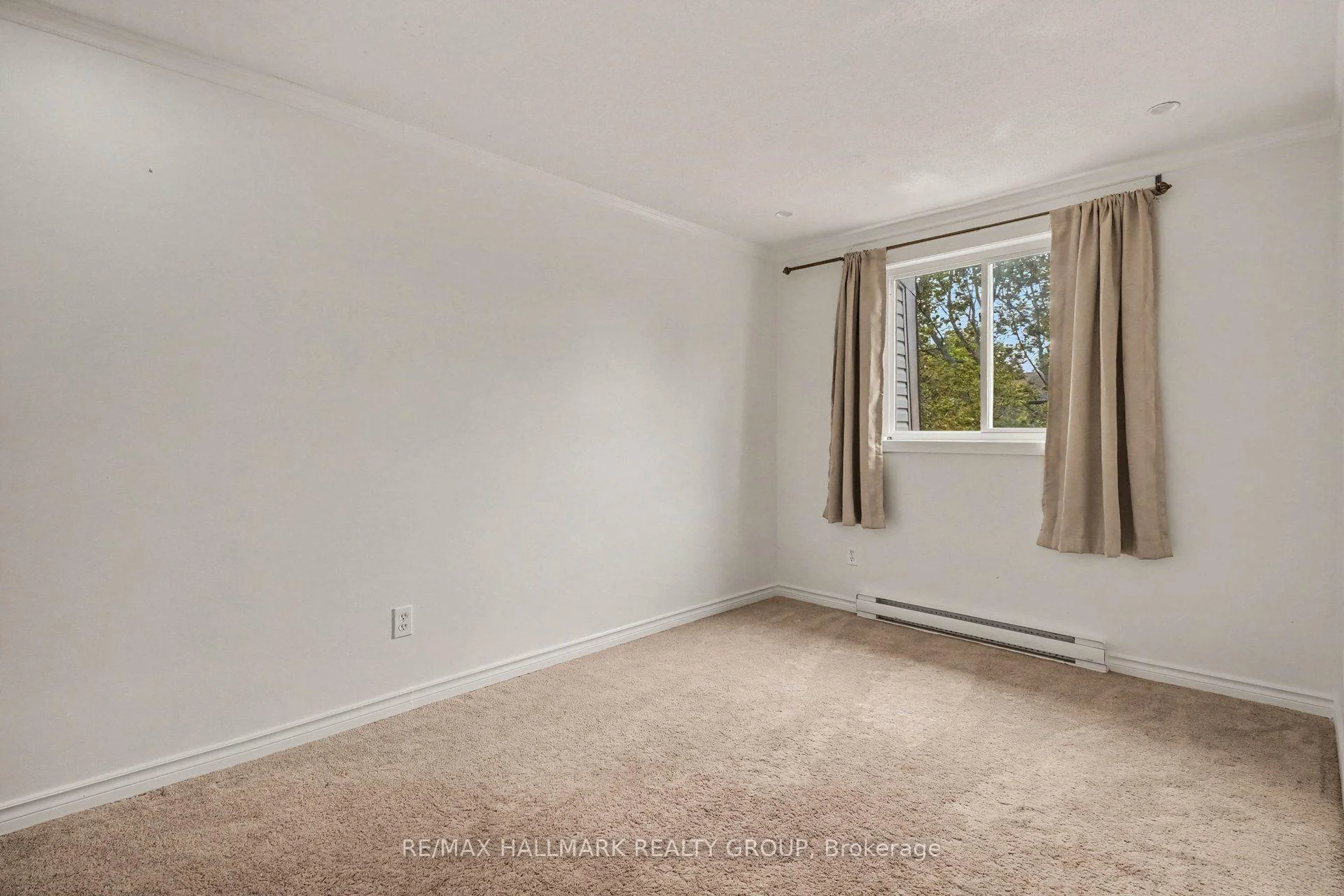Photo 34 of Unit 101, 3045 Olympic Way, Ottawa, Blossom Park/Leitrim — HOMEH