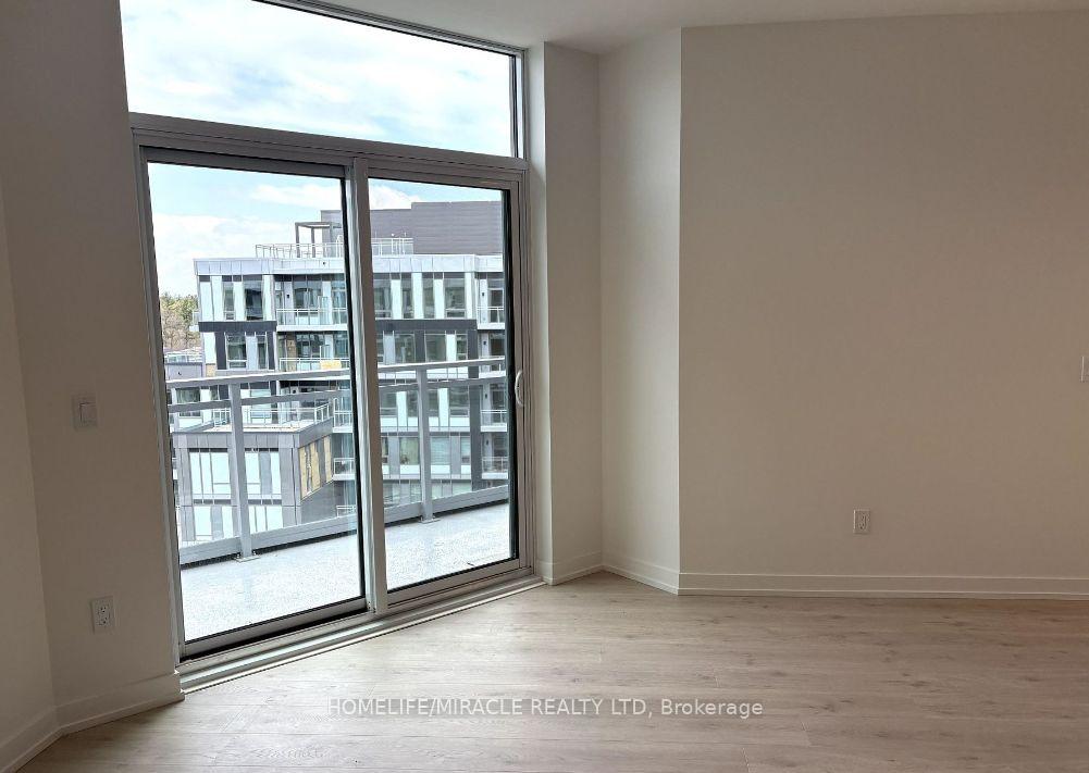 Photo 4 of Unit 453, 2501 Saw Whet Boulevard, Oakville, Glen Abbey — HOMEH