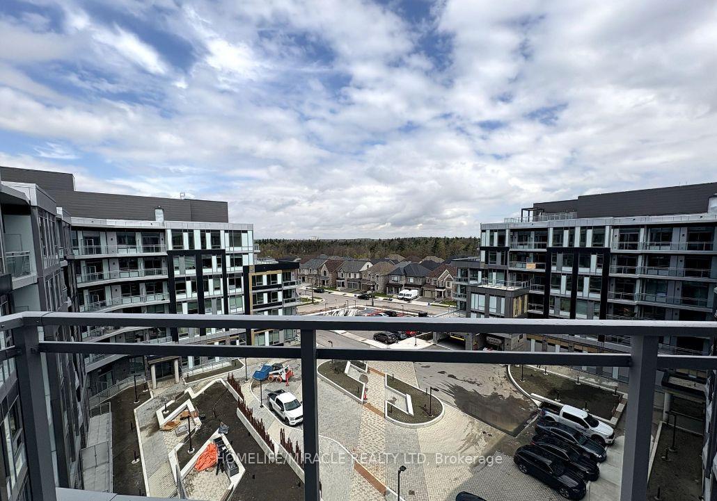 Photo 8 of Unit 453, 2501 Saw Whet Boulevard, Oakville, Glen Abbey — HOMEH