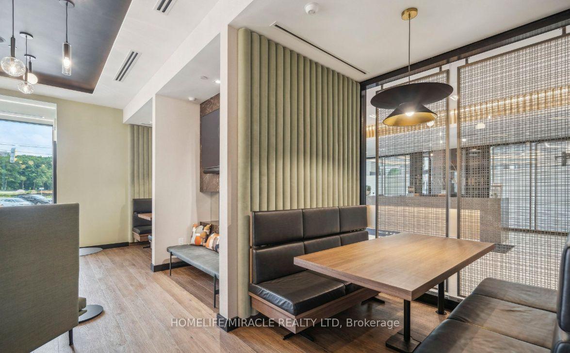 Photo 13 of Unit 453, 2501 Saw Whet Boulevard, Oakville, Glen Abbey — HOMEH