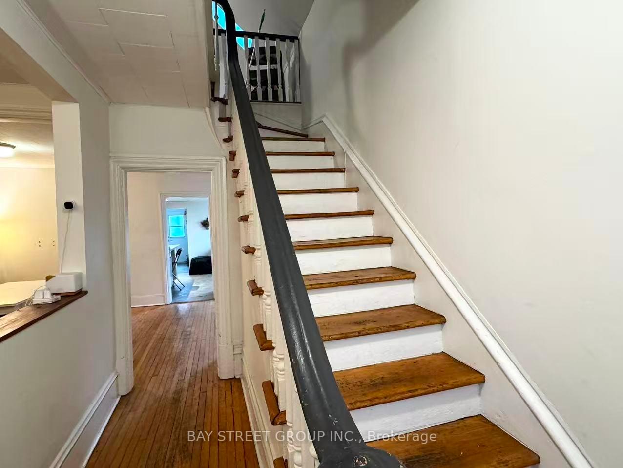Photo 3 of 280 St Andrew Street, Ottawa, Lower Town — HOMEH