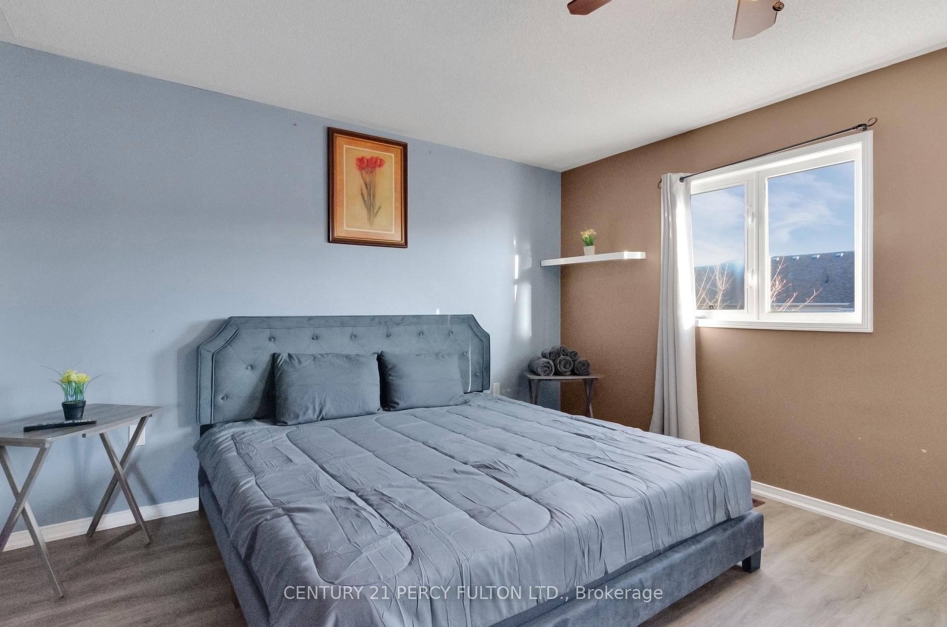 Photo 16 of 19 Odessa Crescent, Whitby, Rolling Acres — HOMEH