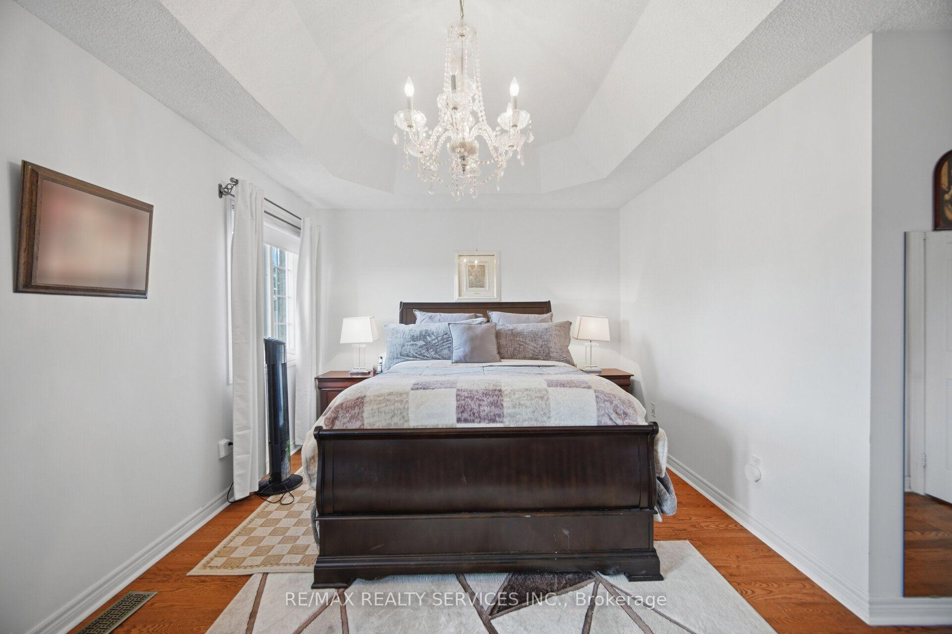 Photo 28 of 32 Deepcoral Court, Brampton, Madoc — HOMEH