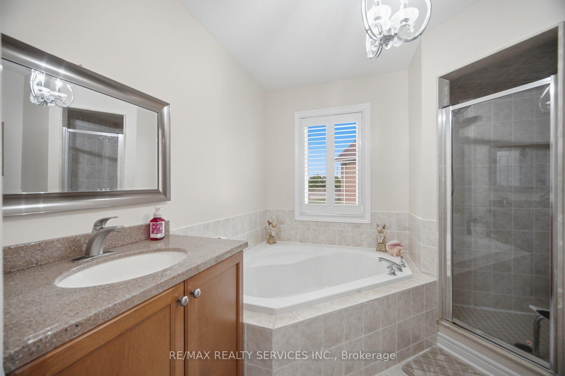 Photo 30 of 32 Deepcoral Court, Brampton, Madoc — HOMEH