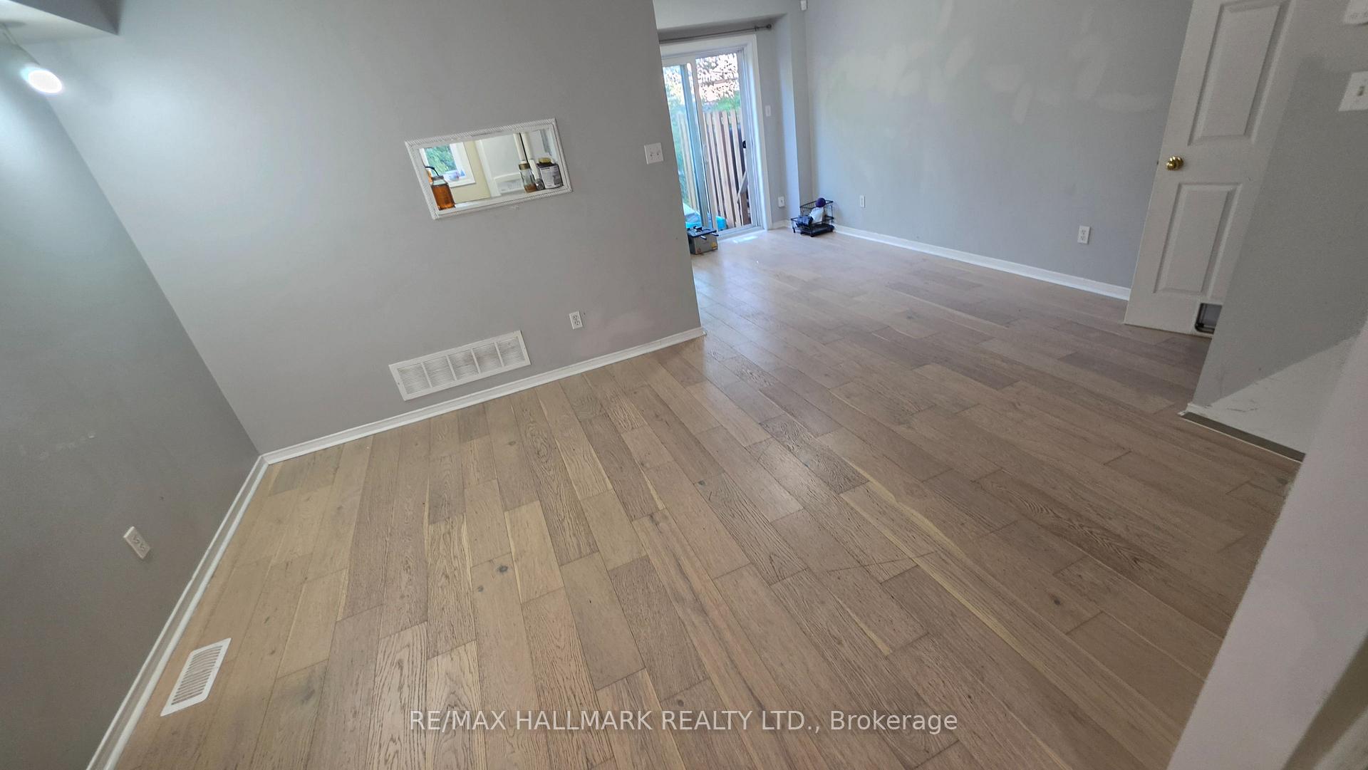 Photo 11 of Unit 10, 531 High Street, Orillia — HOMEH