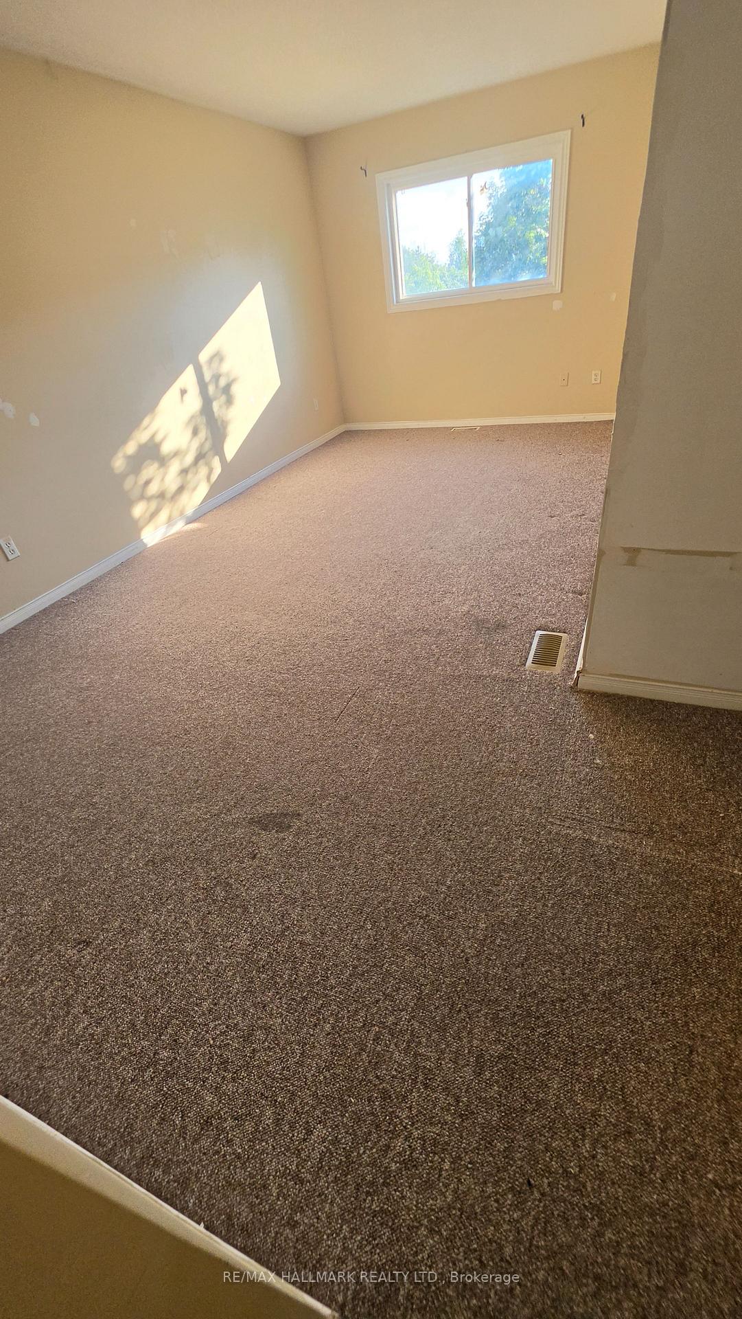 Photo 34 of Unit 10, 531 High Street, Orillia — HOMEH
