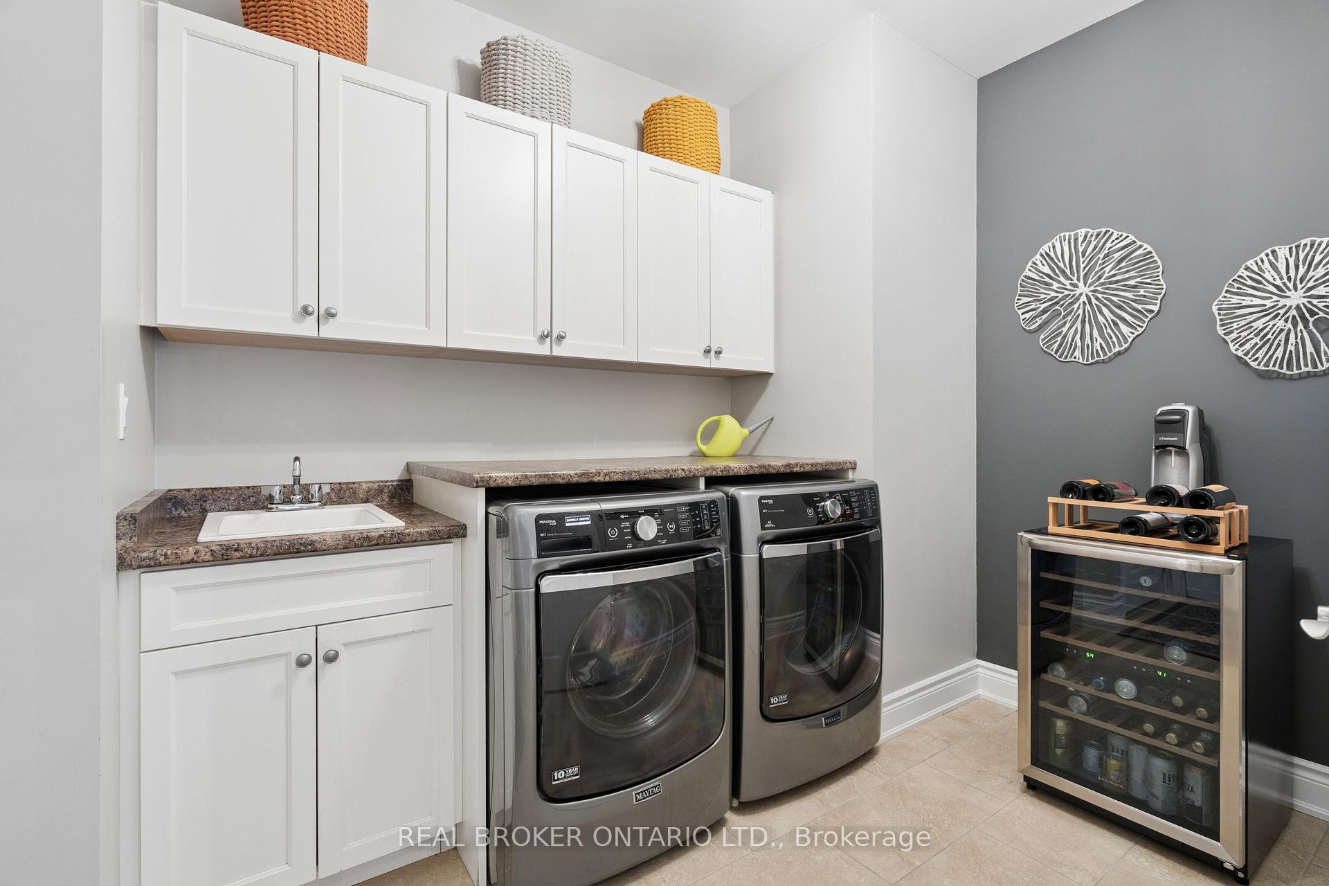 Photo 11 of 14 Chestnut Drive, Guelph/Eramosa, Rockwood — HOMEH
