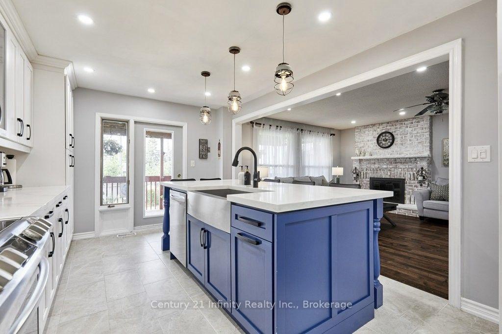 Photo 27 of 8 Murkar Crescent, Whitby, Blue Grass Meadows — HOMEH