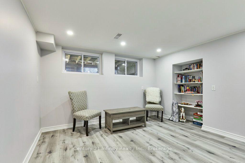 Photo 64 of 8 Murkar Crescent, Whitby, Blue Grass Meadows — HOMEH