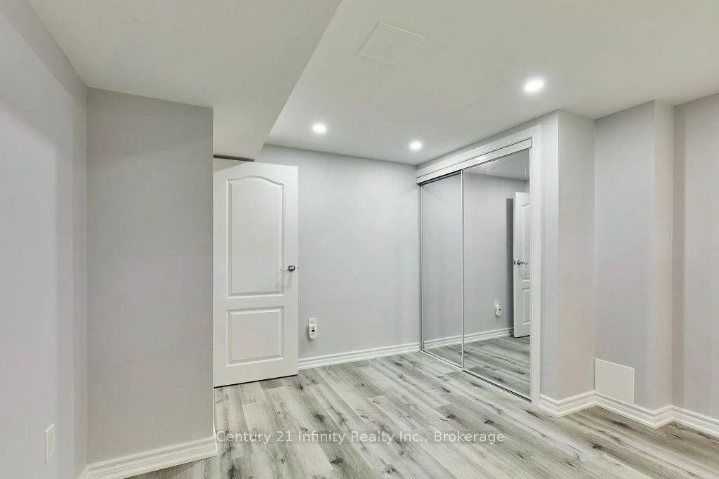 Photo 28 of 8 Murkar Crescent, Whitby, Blue Grass Meadows — HOMEH