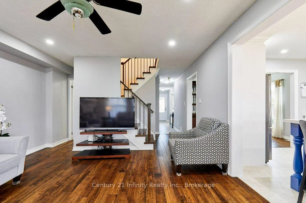 Photo 44 of 8 Murkar Crescent, Whitby, Blue Grass Meadows — HOMEH
